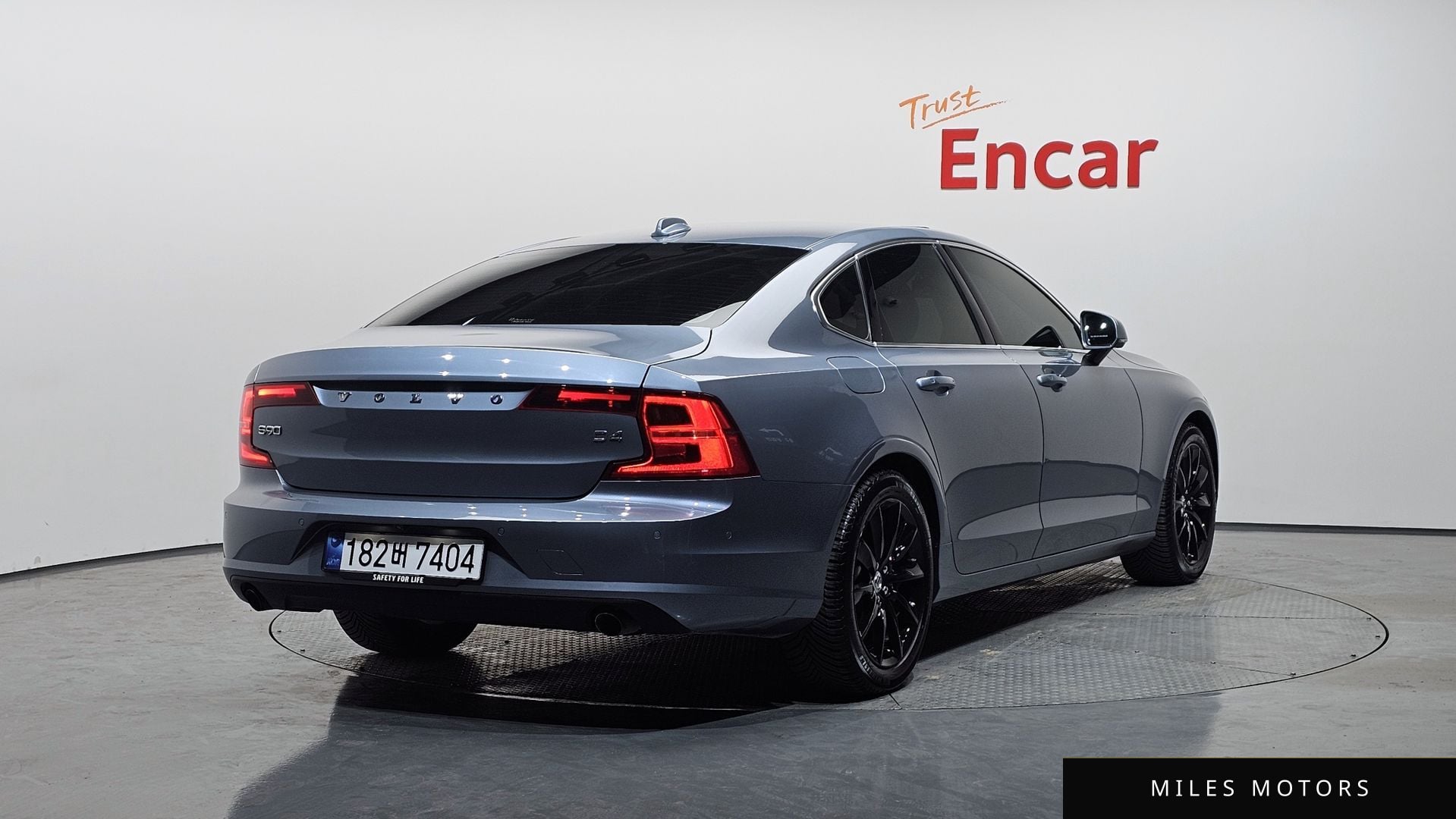 Volvo S90 2018 — миниатюра 2
