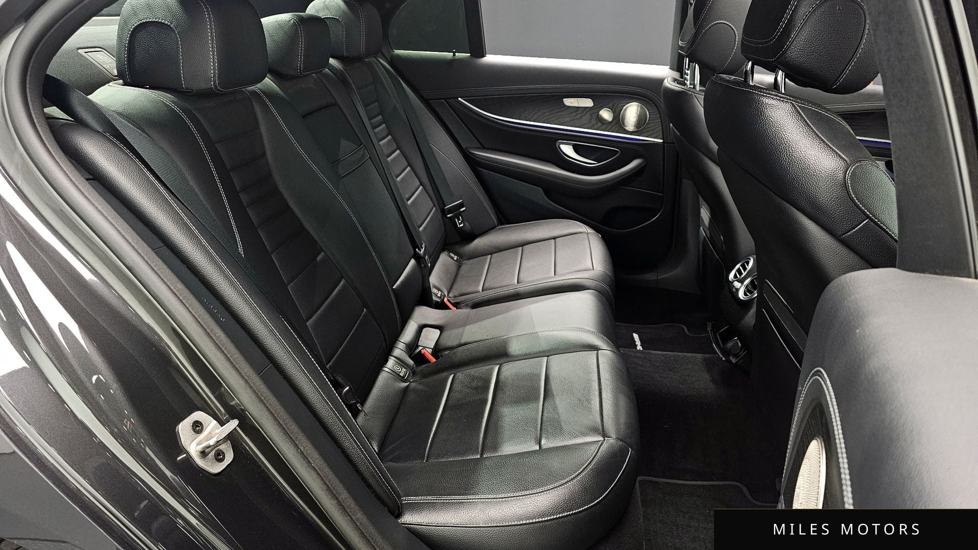 Mercedes-Benz E-Class W213 2022 — миниатюра 11