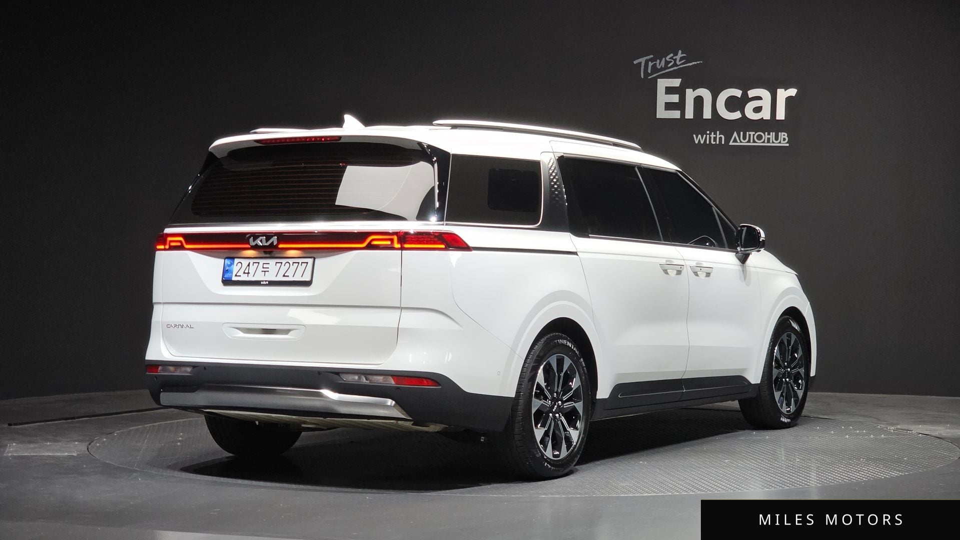 Kia Carnival 2023 — миниатюра 2