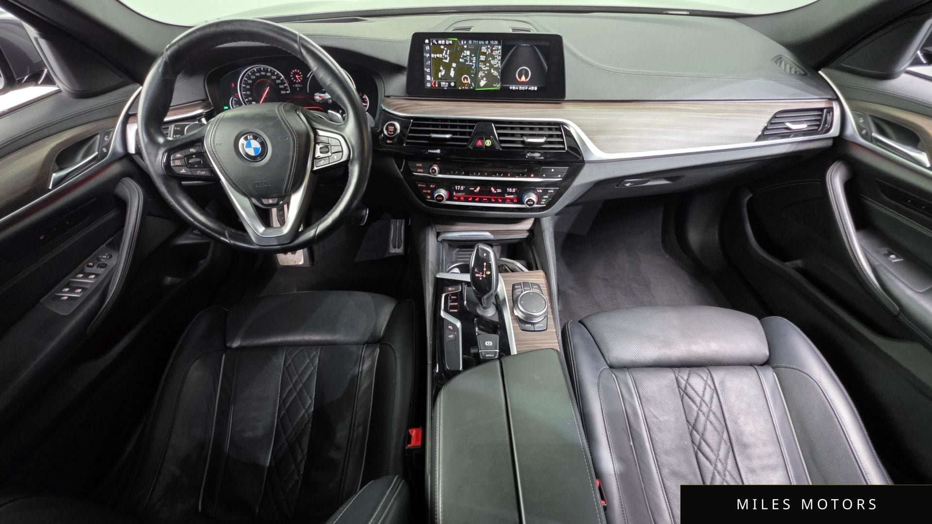 BMW 5 Series (G30) 2017 — миниатюра 7