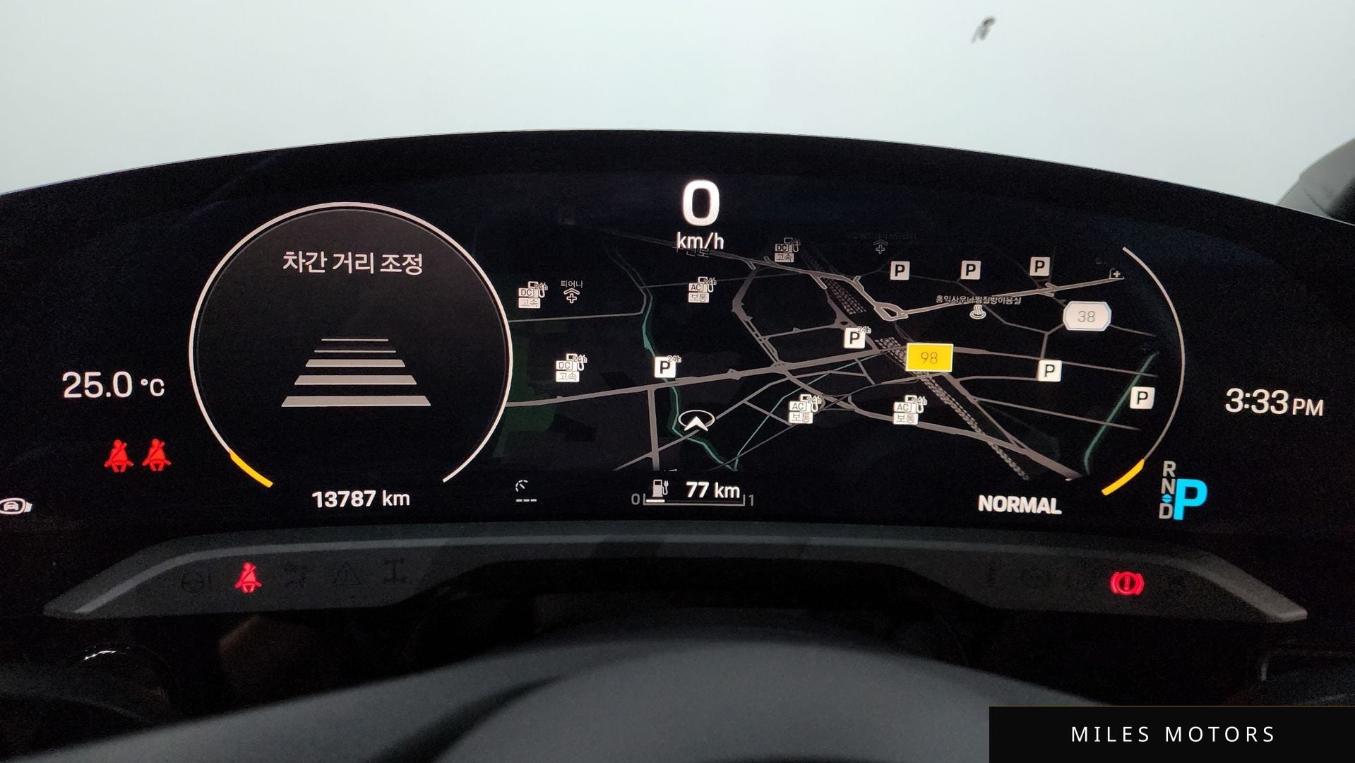 Porsche Taycan 2022 — миниатюра 11