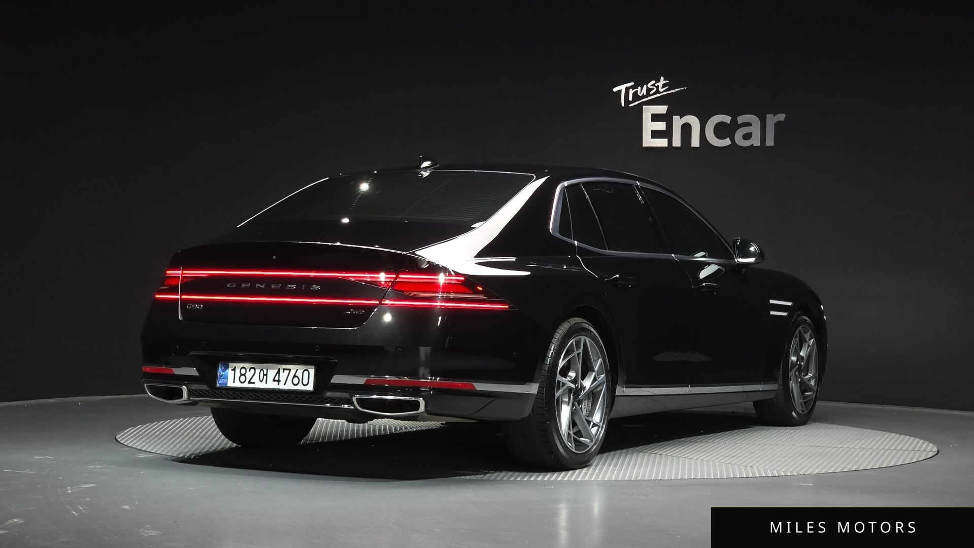 Genesis G90 (RS4) 2023 — миниатюра 2