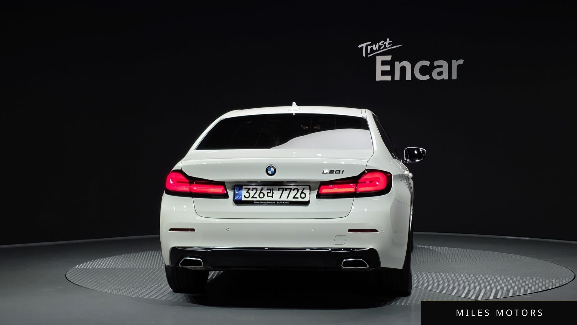 BMW 5 Series (G30) 2023 — миниатюра 4