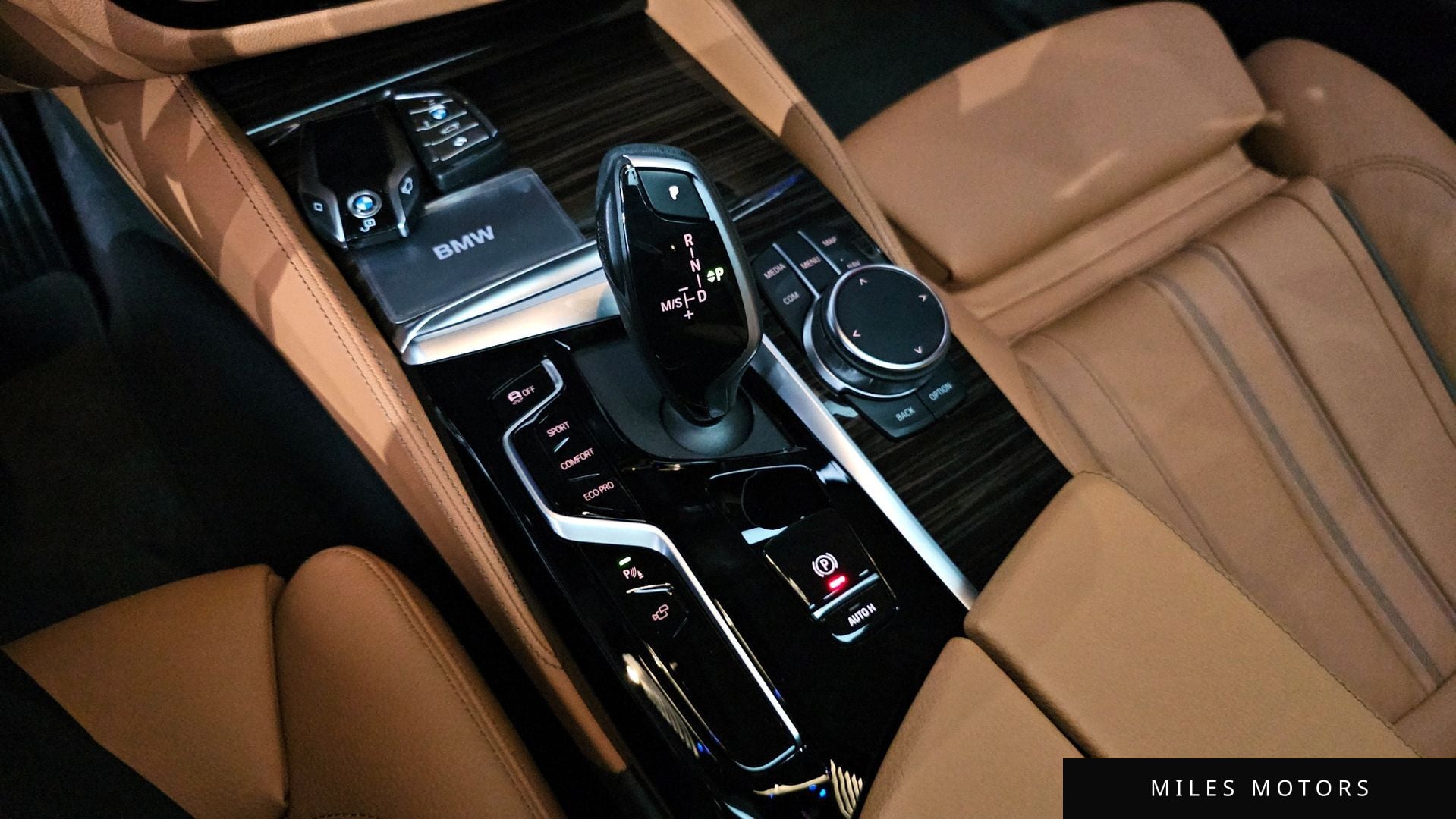 BMW 5 Series (G30) 2023 — миниатюра 12