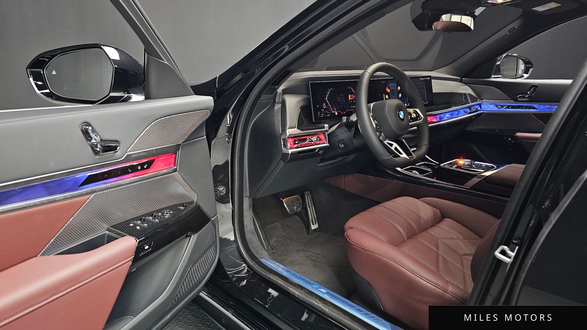 BMW 7 Series (G70) 2025 — миниатюра 11