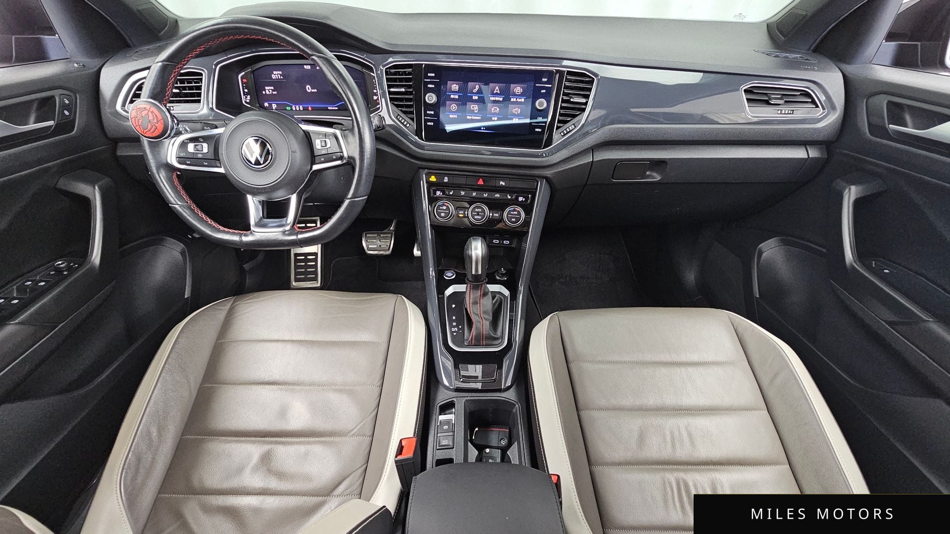 Volkswagen T-Roc 2021 — миниатюра 10