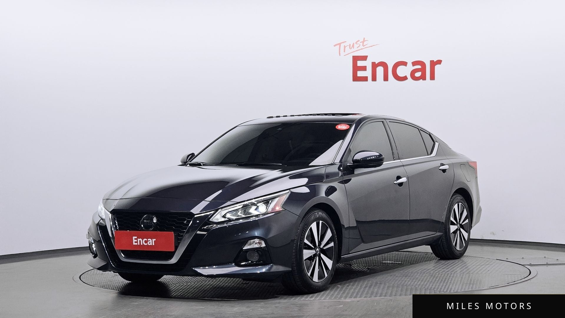 Nissan Altima 2019 — фото 1 из 12