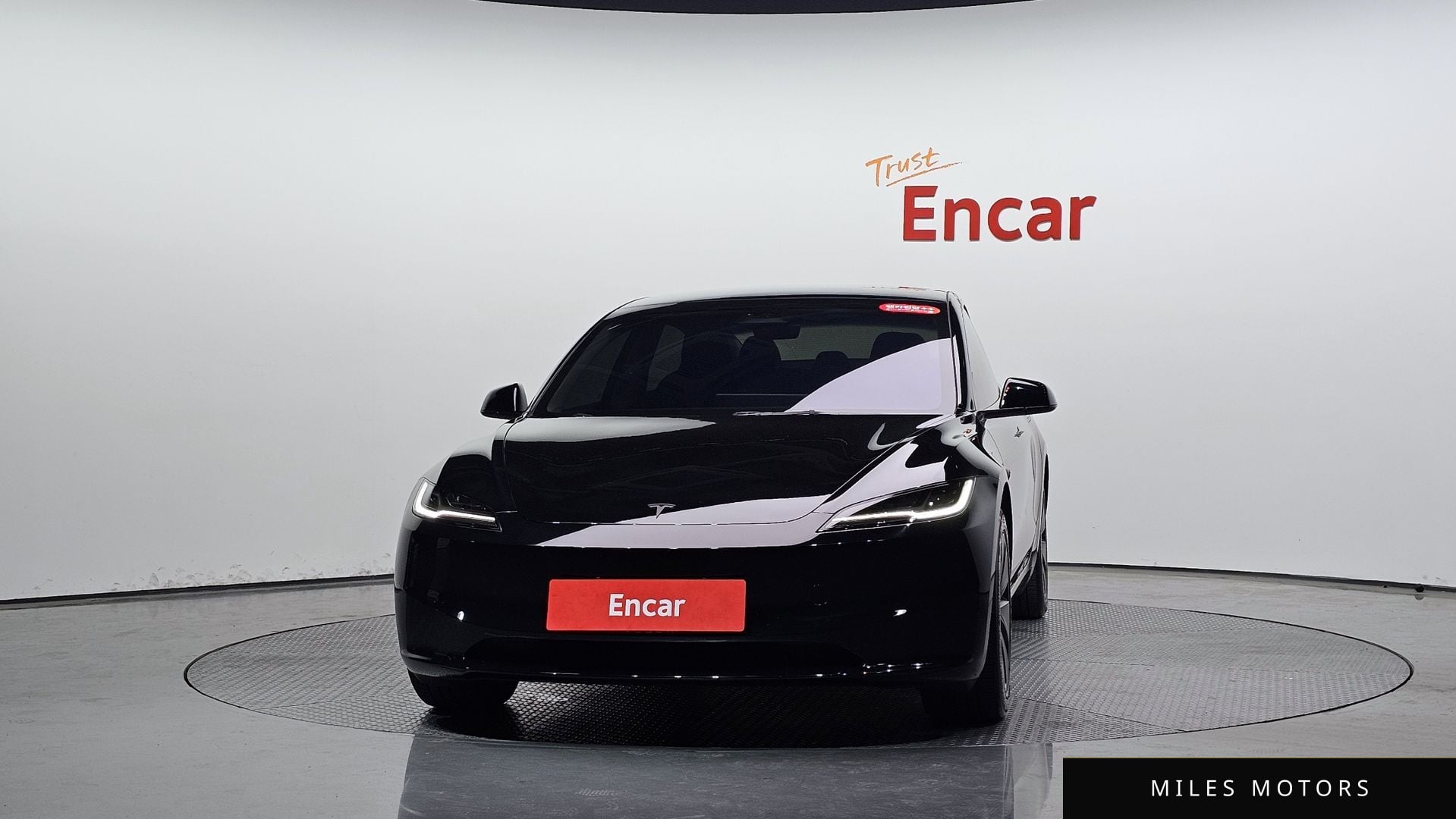 Tesla Model 3 2024 — миниатюра 2