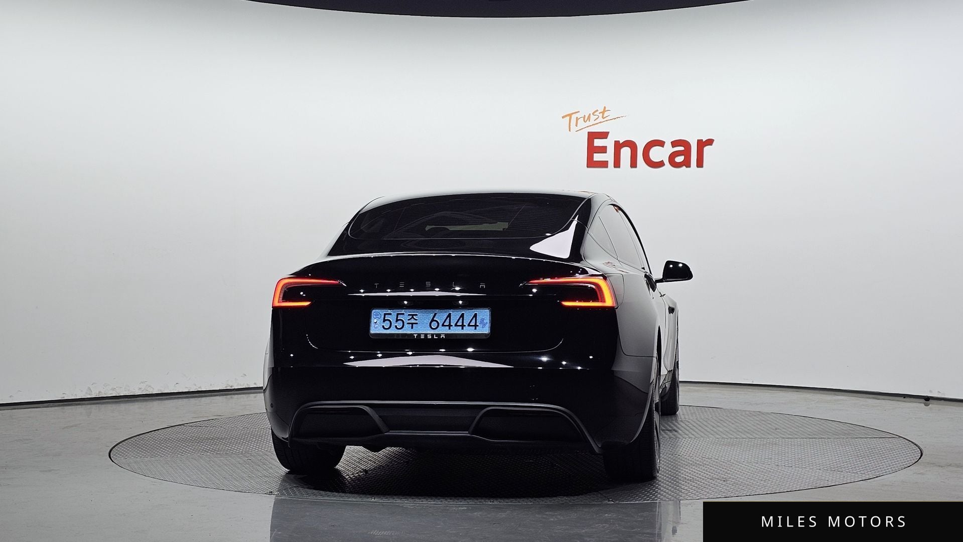 Tesla Model 3 2024 — миниатюра 3