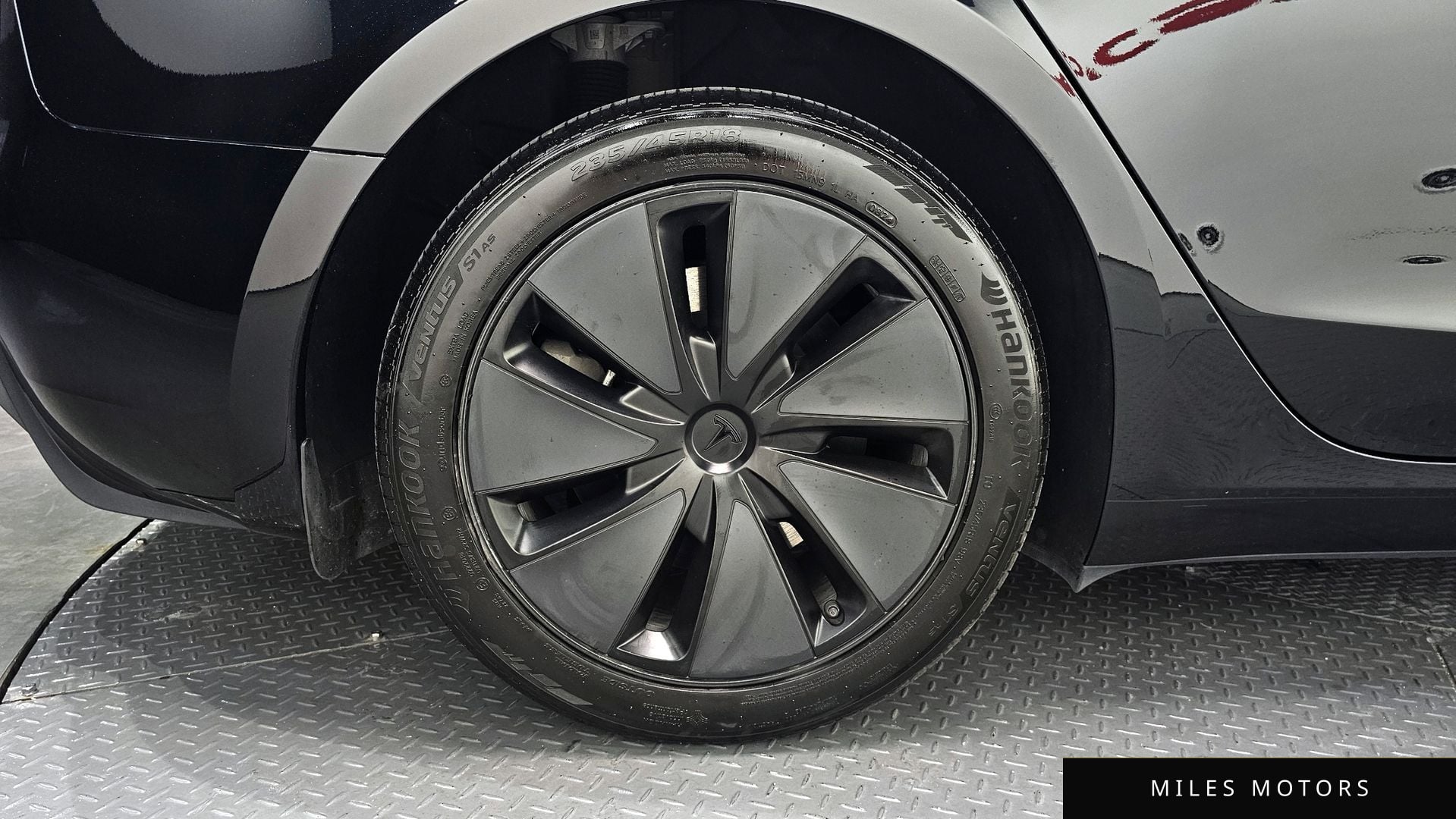 Tesla Model 3 2024 — миниатюра 4
