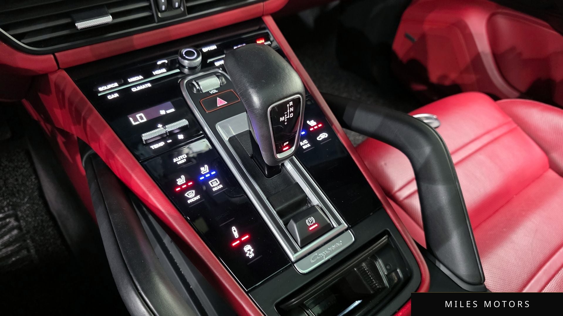 Porsche Cayenne 2019 — миниатюра 12