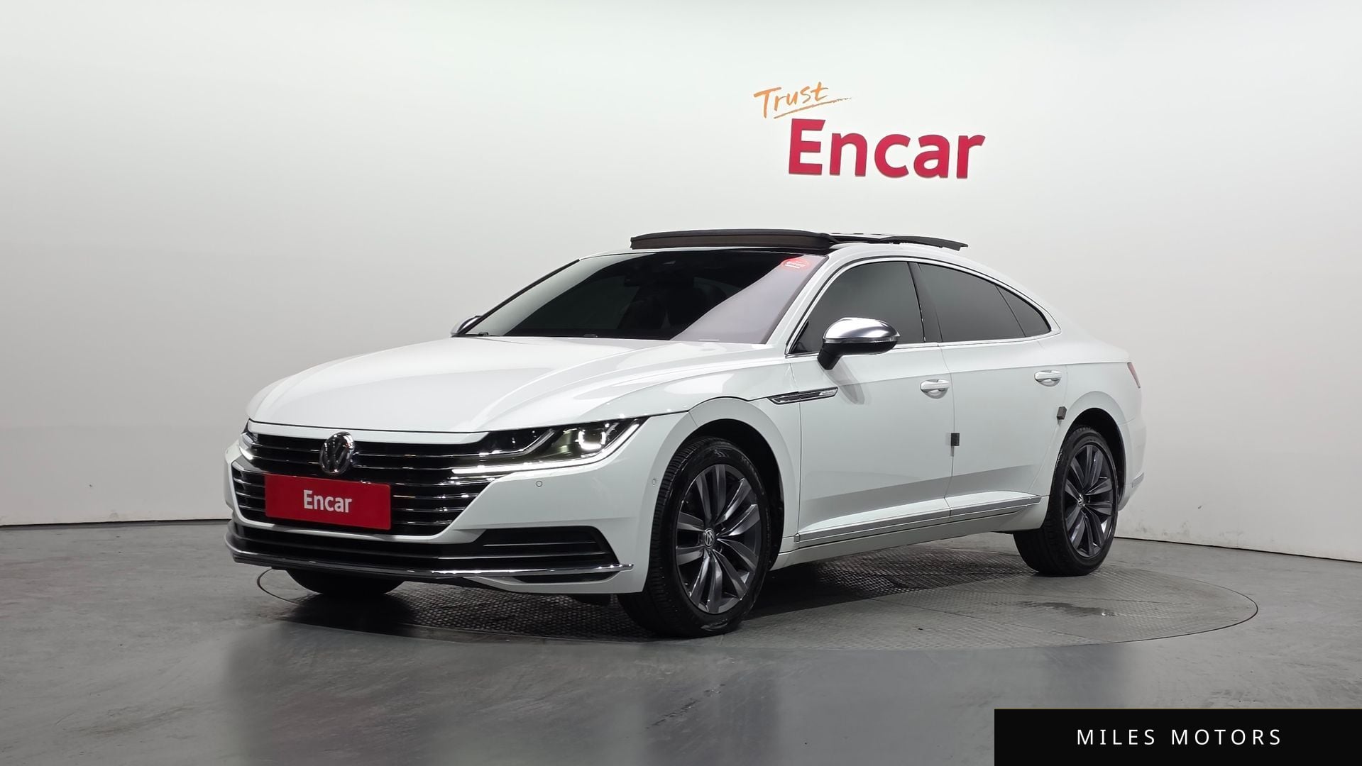 Volkswagen Arteon 2020 — фото 1 из 12