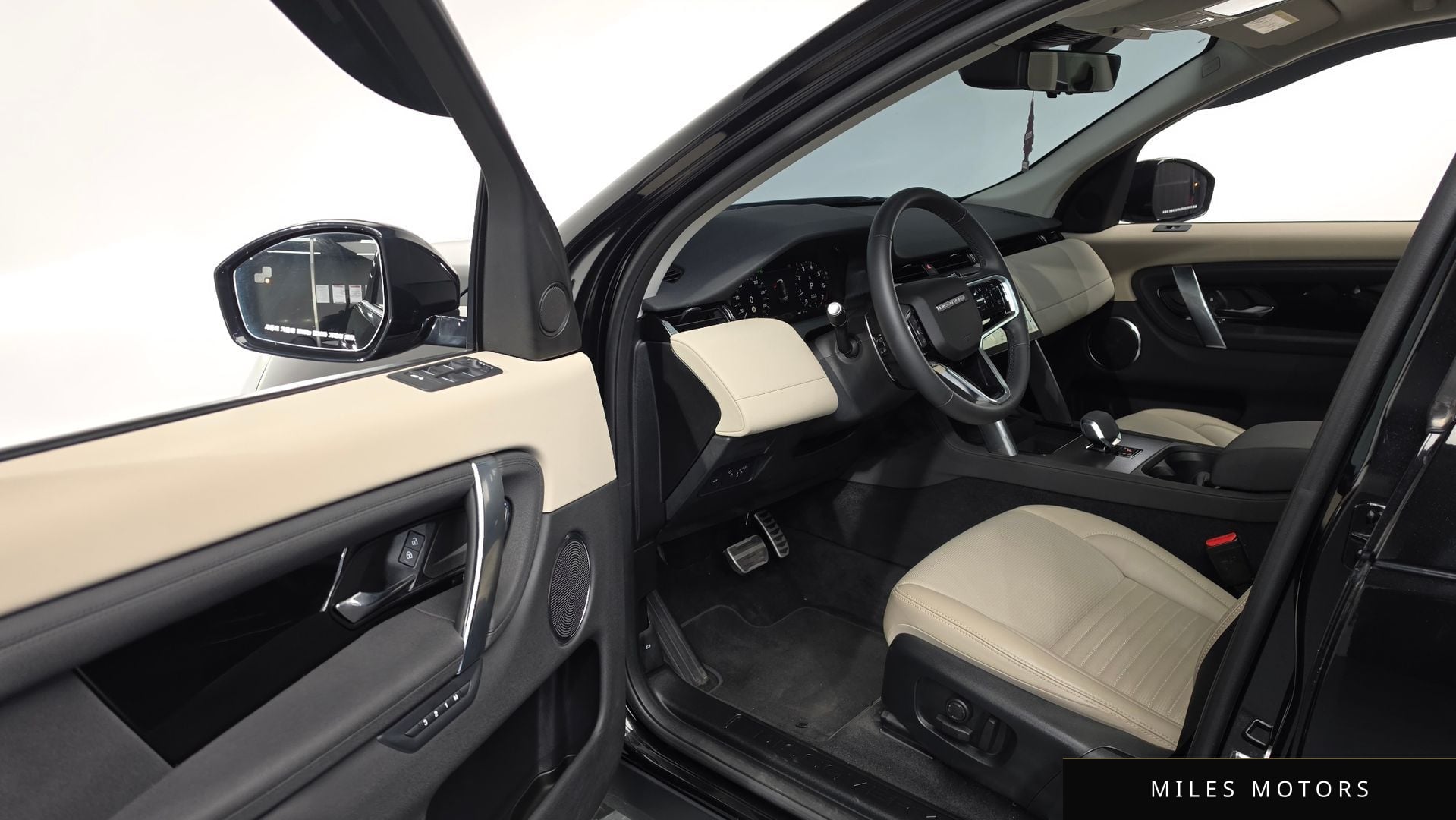Land Rover Discovery Sport 2025 — миниатюра 12