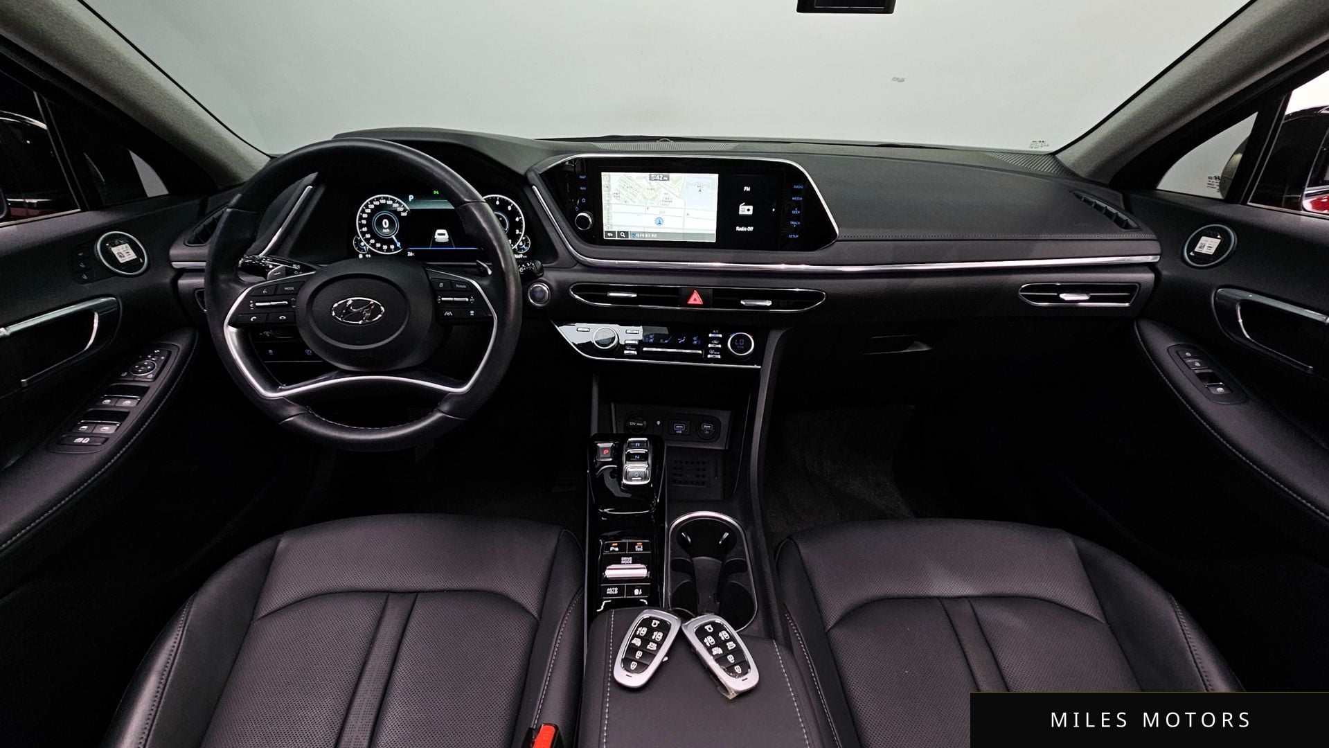 Hyundai Sonata 2023 — миниатюра 9
