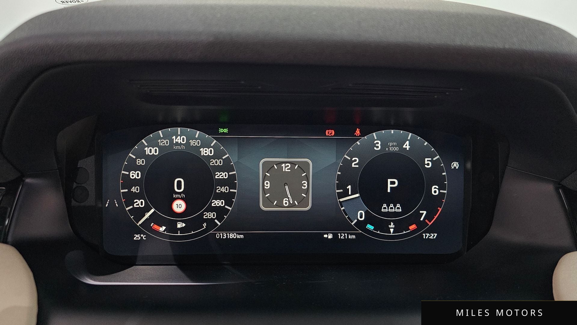 Land Rover Discovery Sport 2025 — миниатюра 10