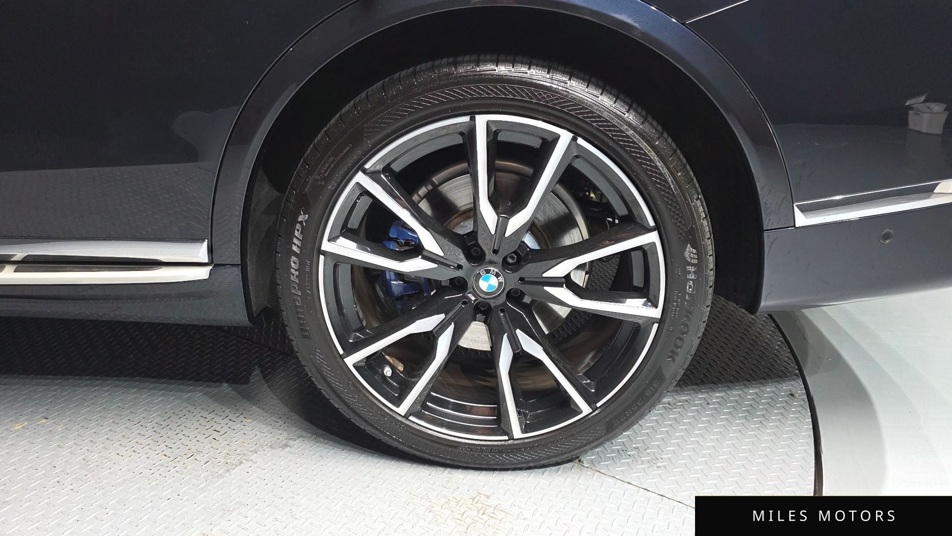BMW X7 (G07) 2021 — миниатюра 7