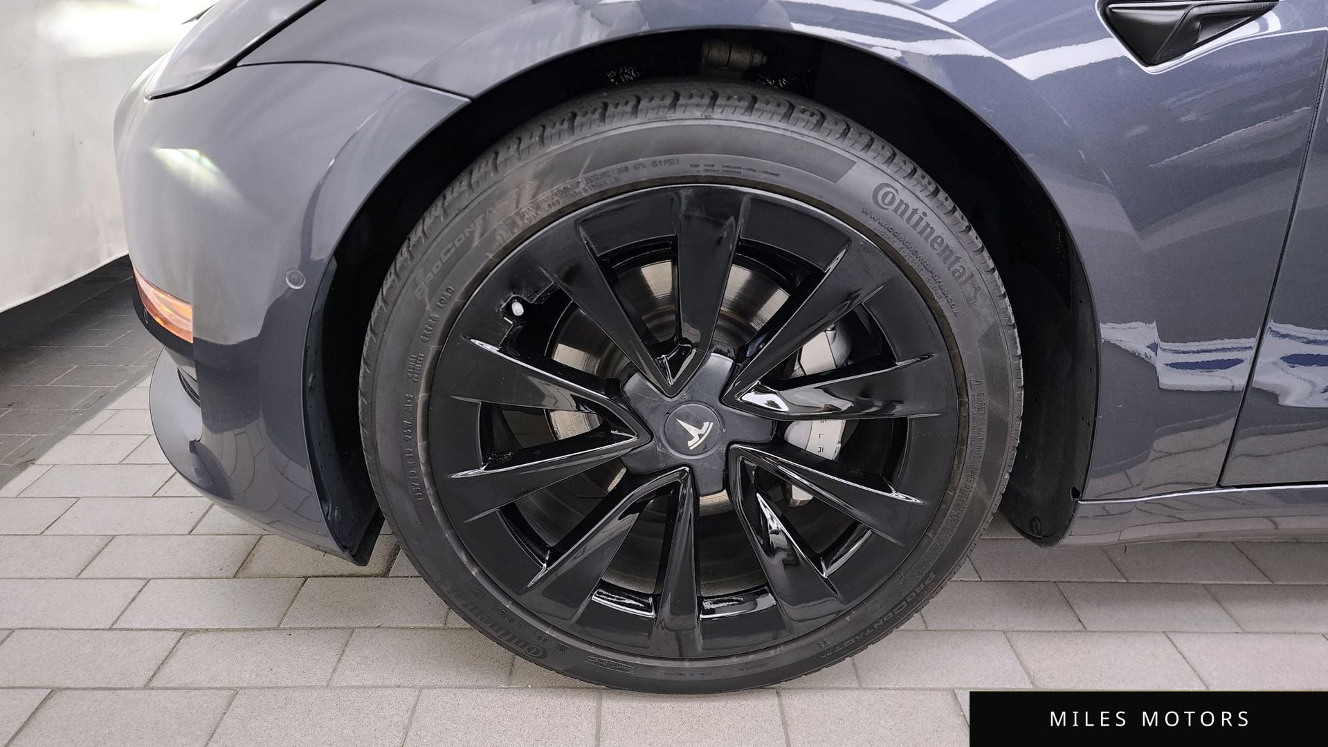 Tesla Model 3 2021 — миниатюра 4