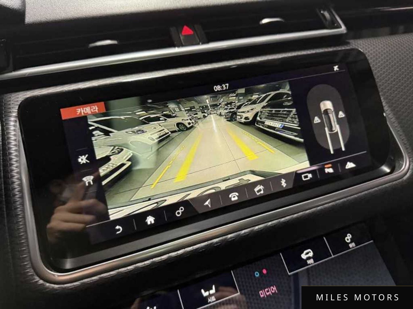 Land Rover Range Rover Velar 2018 — миниатюра 11
