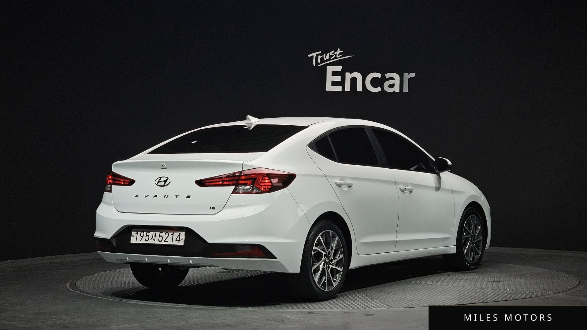 Hyundai AVANTE 2019 — миниатюра 2