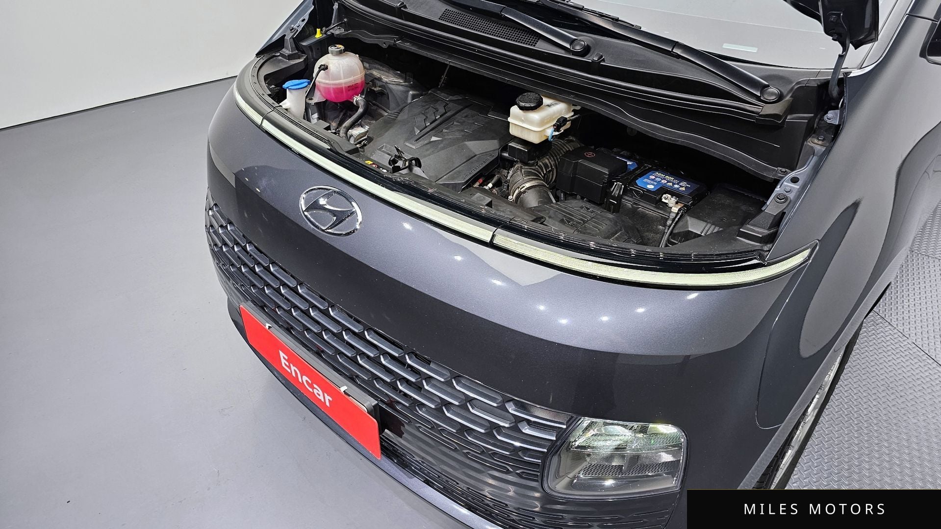 Hyundai Staria 2023 — миниатюра 6