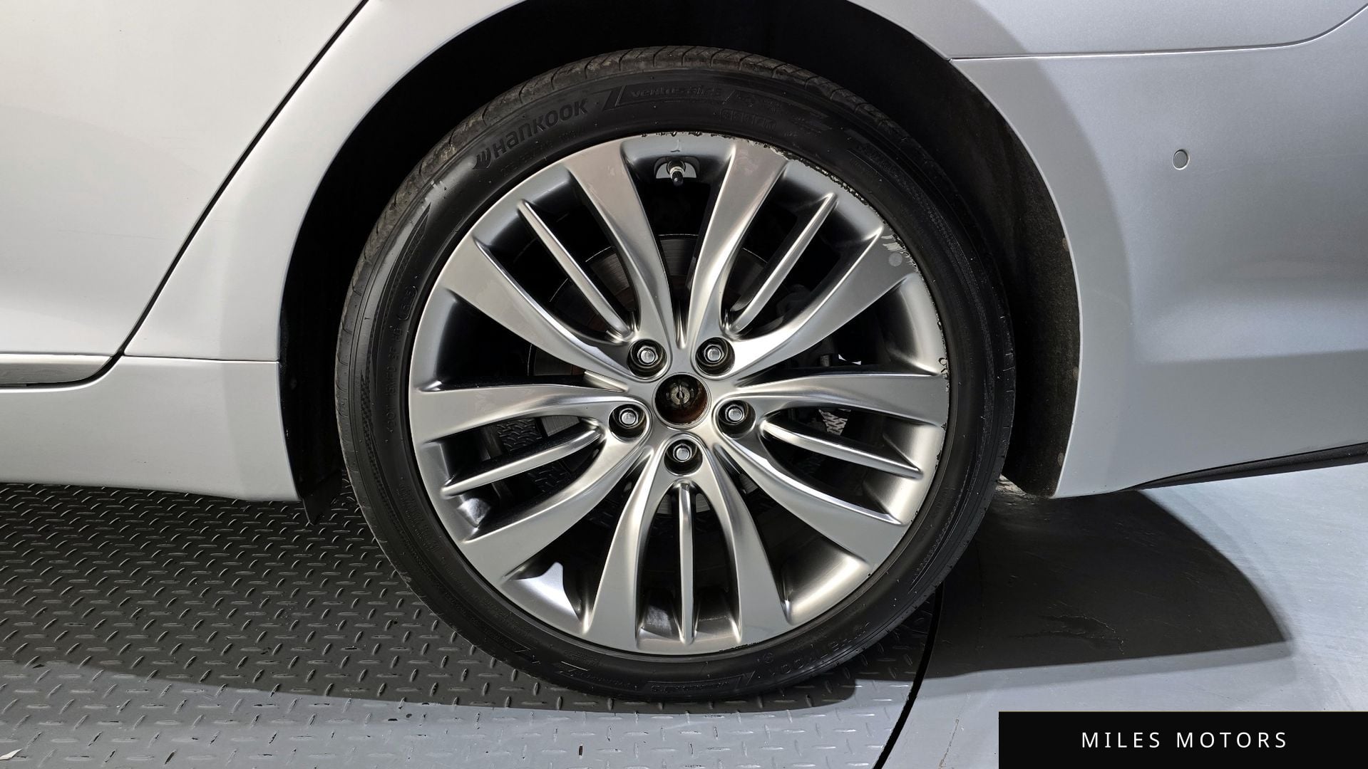 Hyundai Genesis 2015 — миниатюра 7