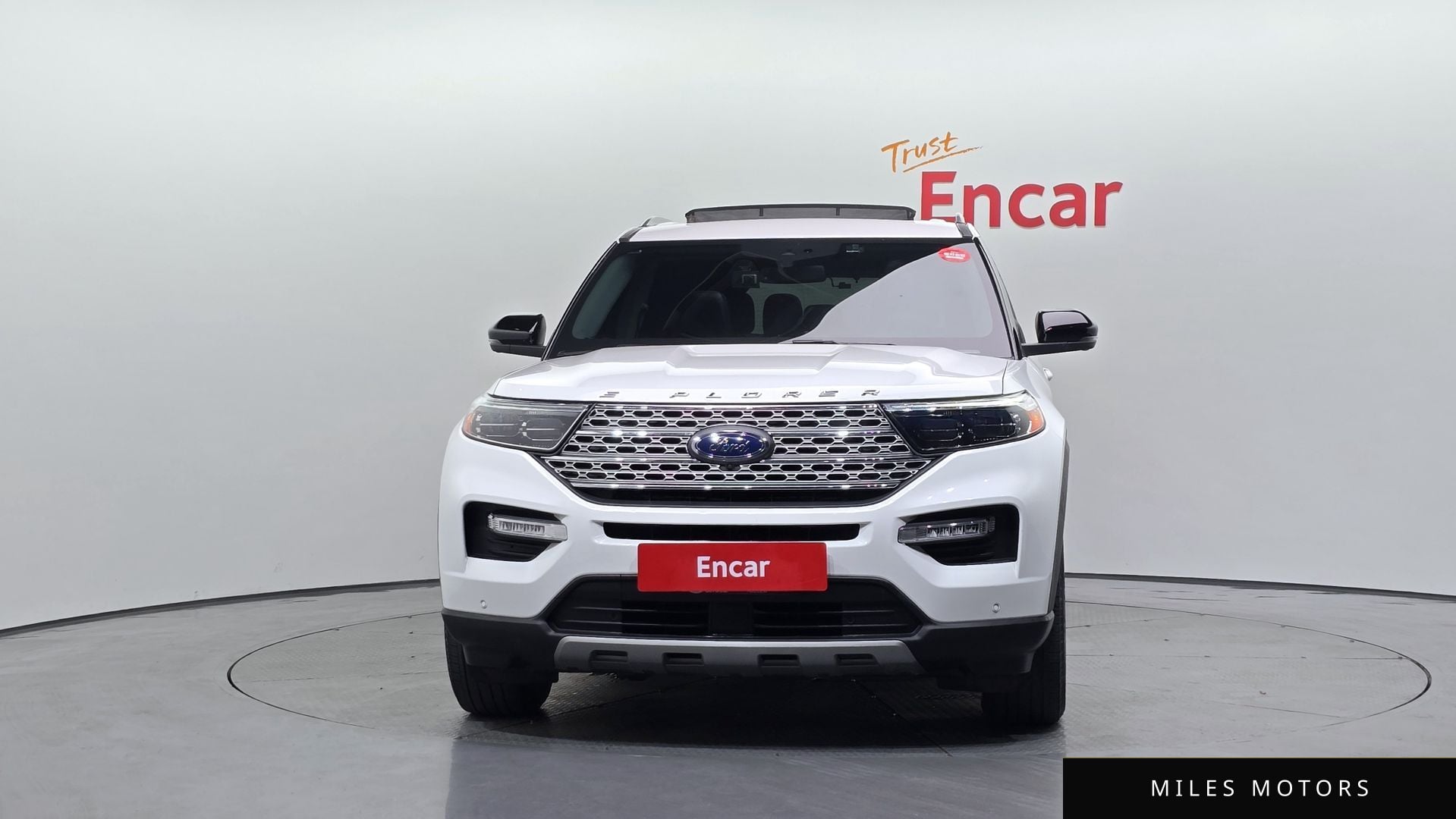 Ford Explorer 2022 — миниатюра 3