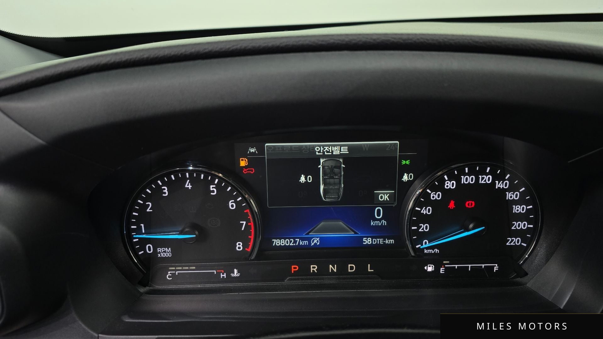Ford Explorer 2022 — миниатюра 11