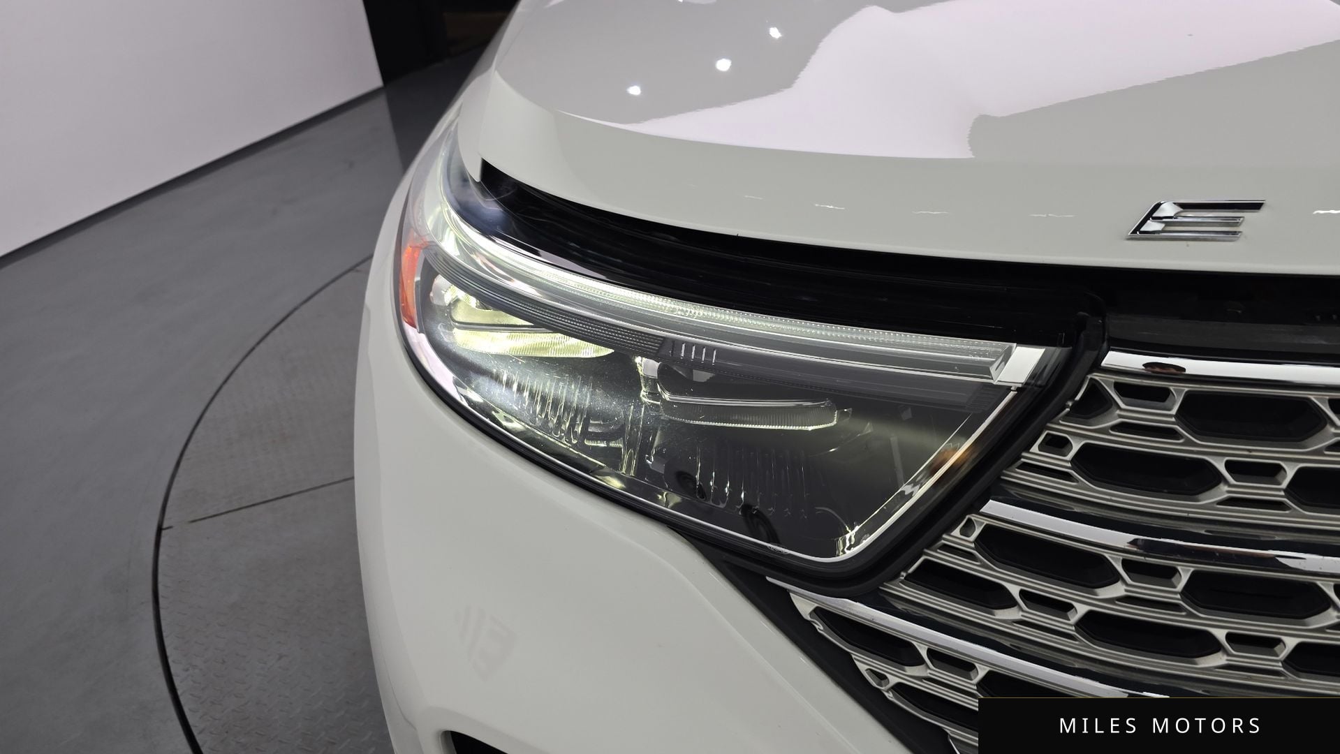 Ford Explorer 2022 — миниатюра 8