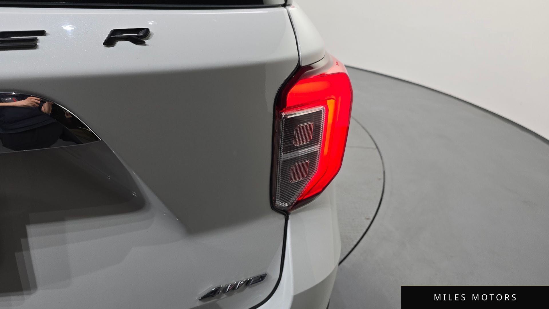 Ford Explorer 2022 — миниатюра 9