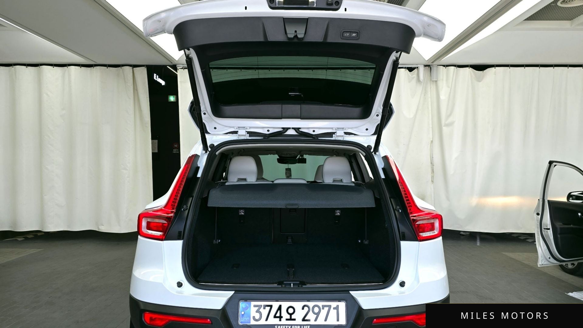 Volvo XC40 2024 — миниатюра 5