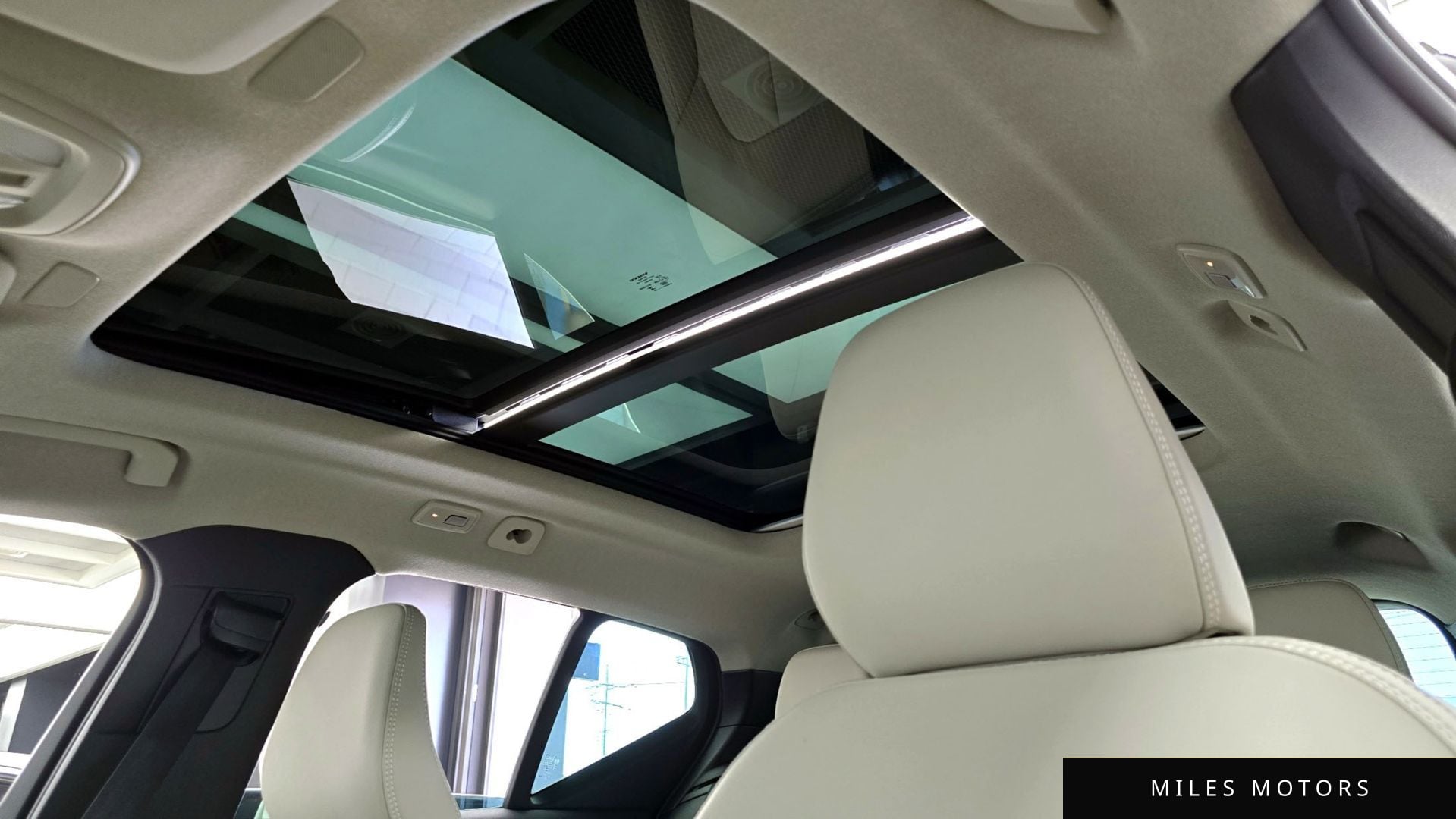 Volvo XC40 2024 — миниатюра 10