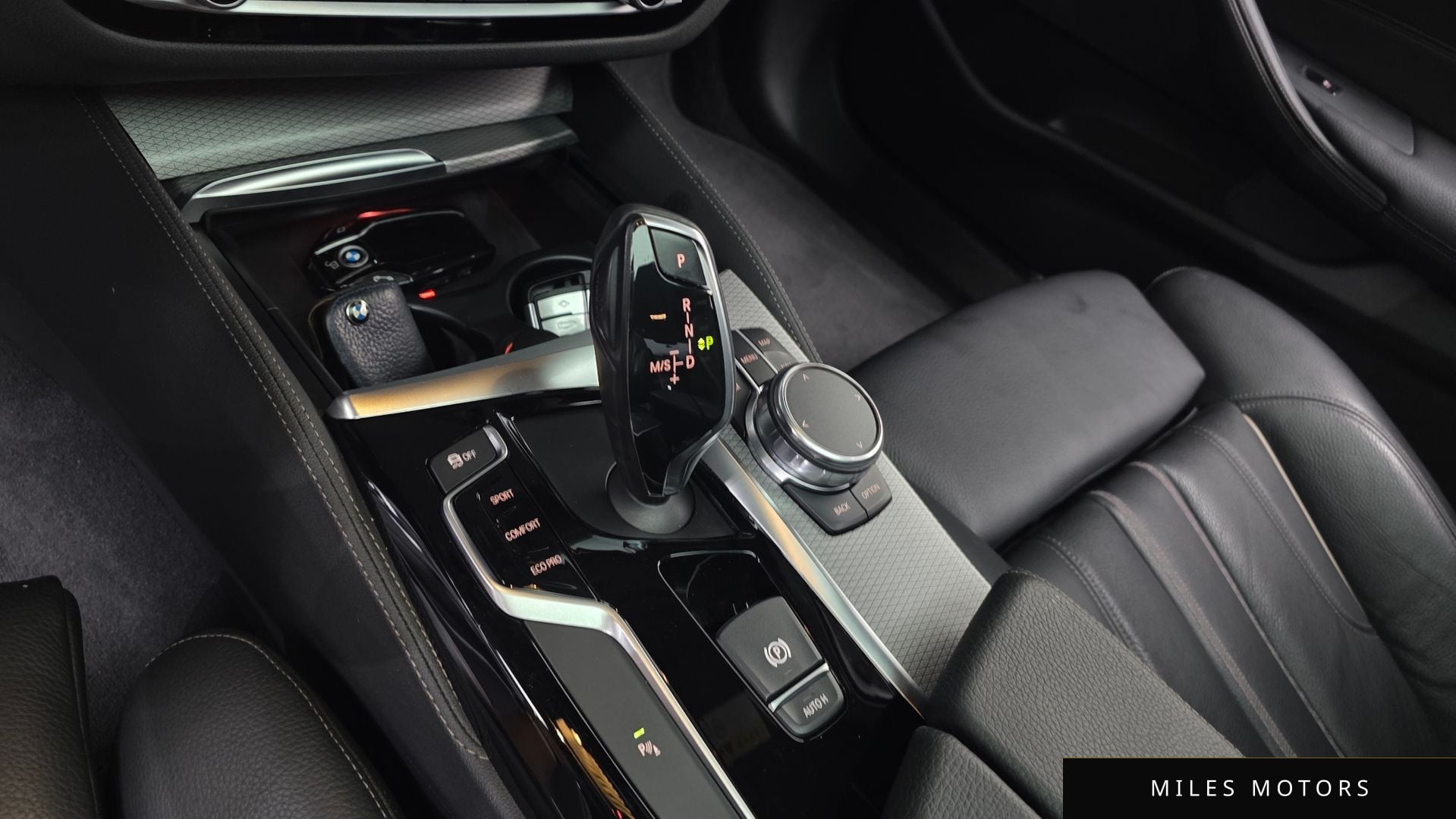 BMW 5 Series (G30) 2018 — миниатюра 12
