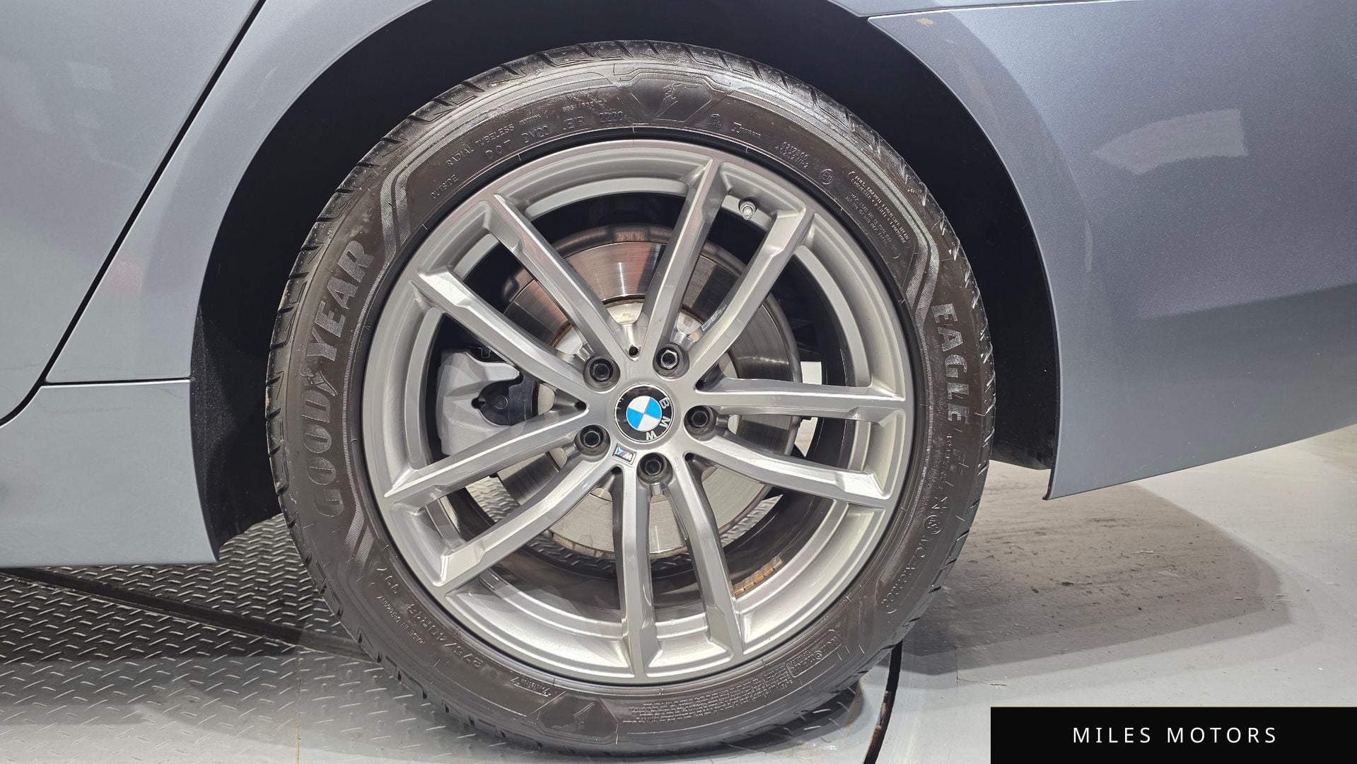 BMW 5 Series (G30) 2018 — миниатюра 7