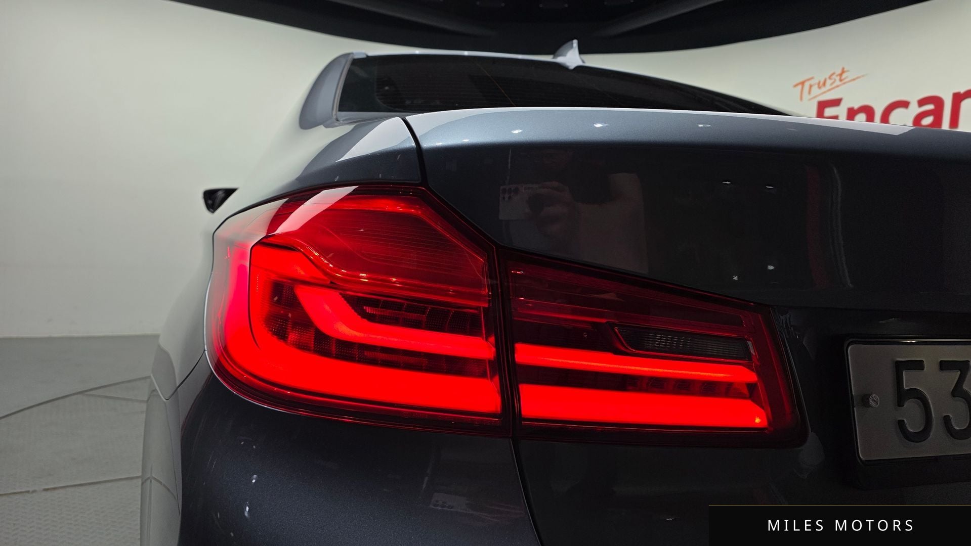 BMW 5 Series (G30) 2018 — миниатюра 9