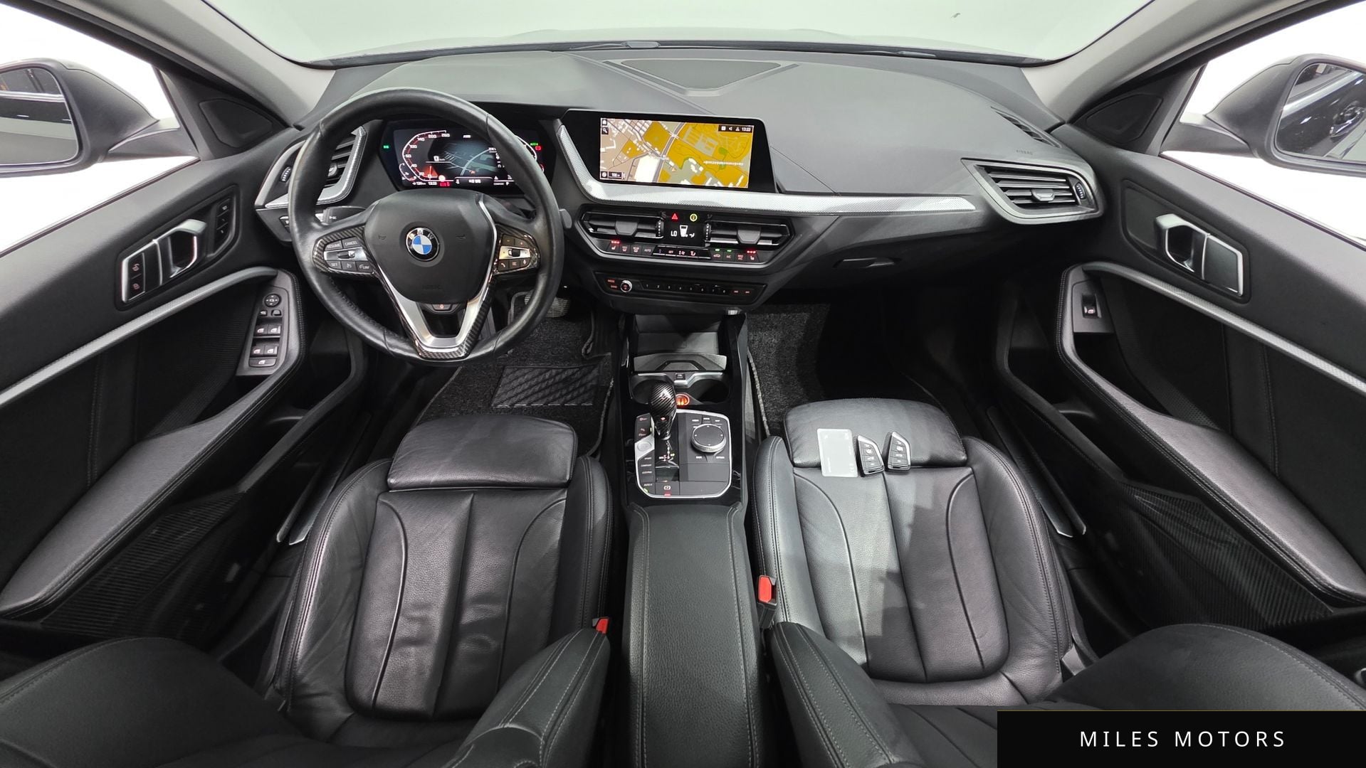 BMW 1 Series (F40) 2022 — миниатюра 10