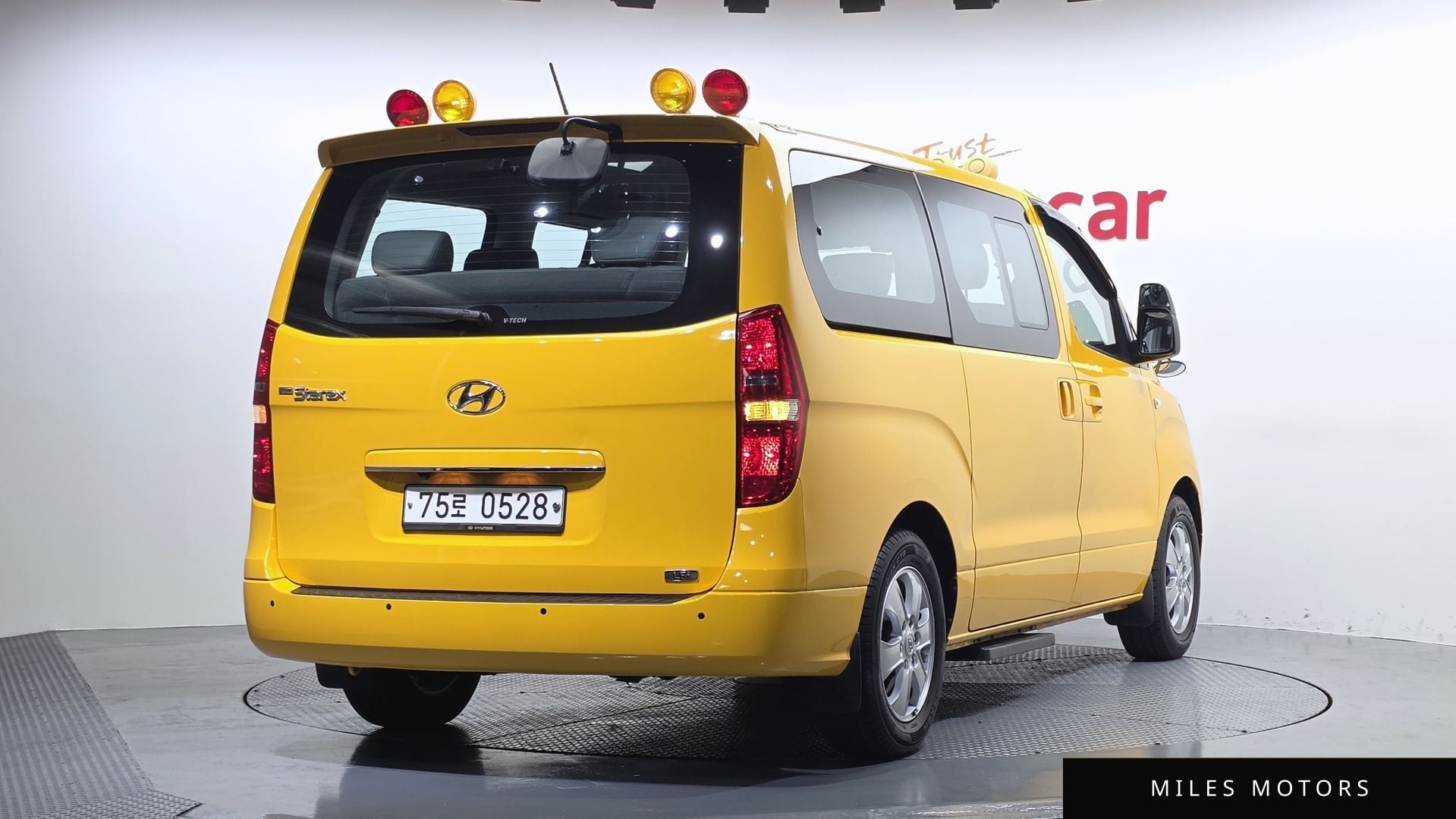 Hyundai Starex 2019 — миниатюра 2