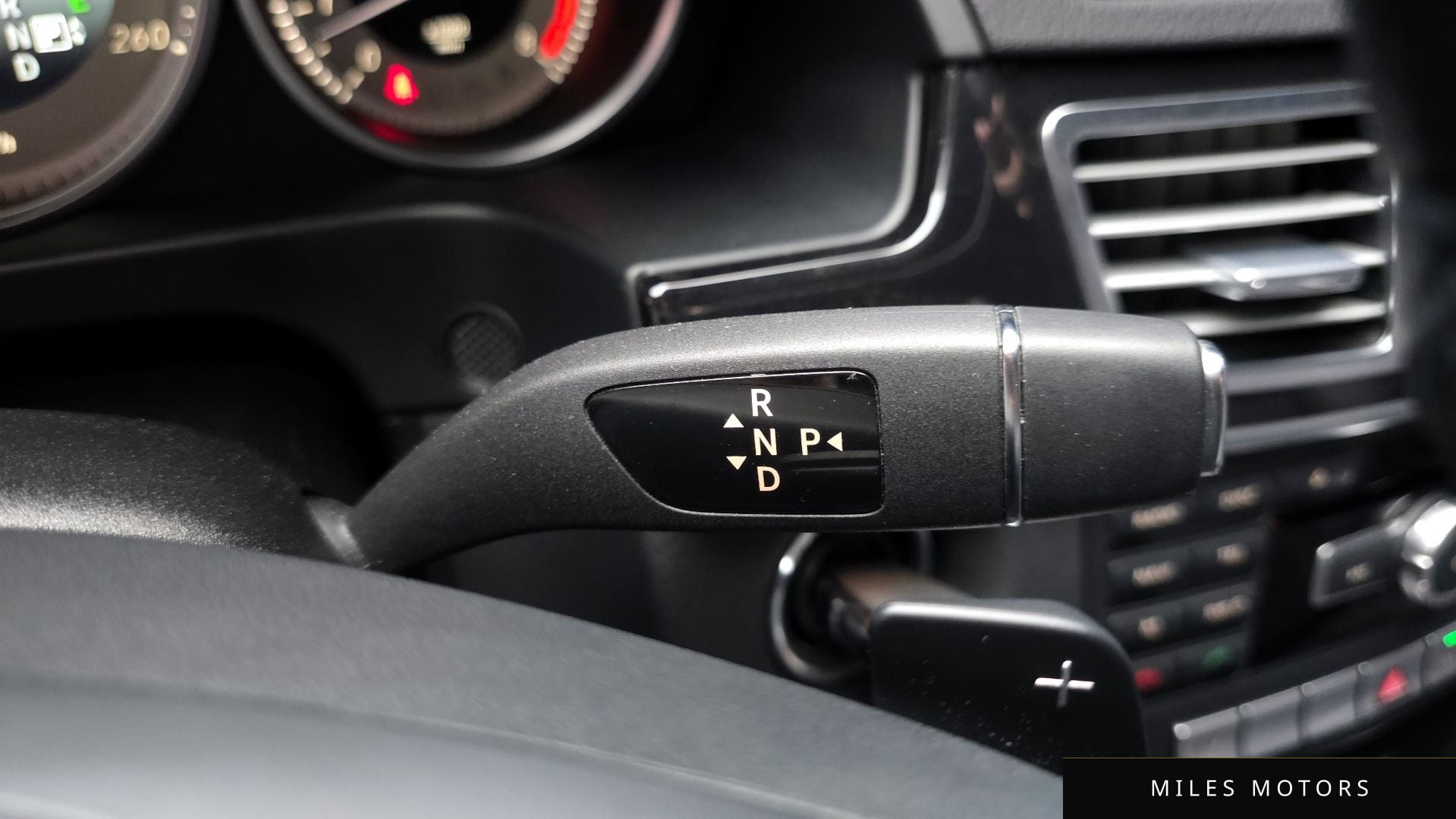 Mercedes-Benz E-Class W212 2015 — миниатюра 9