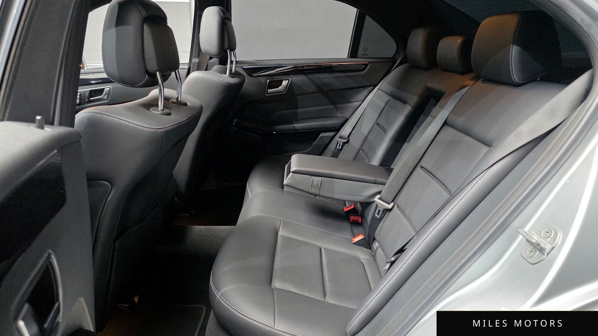Mercedes-Benz E-Class W212 2015 — миниатюра 12