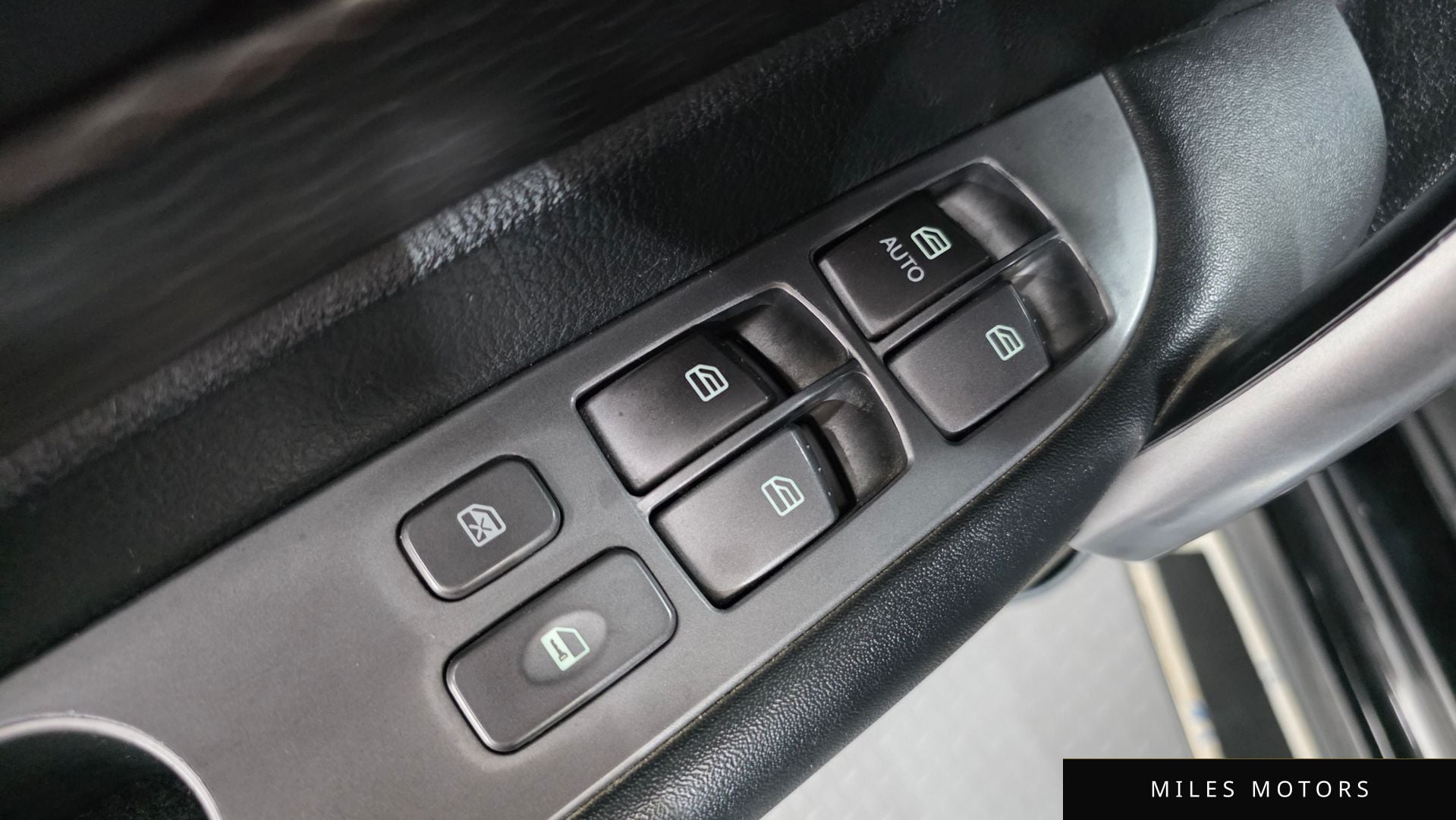 KG Mobility KORANDO 2017 — миниатюра 12