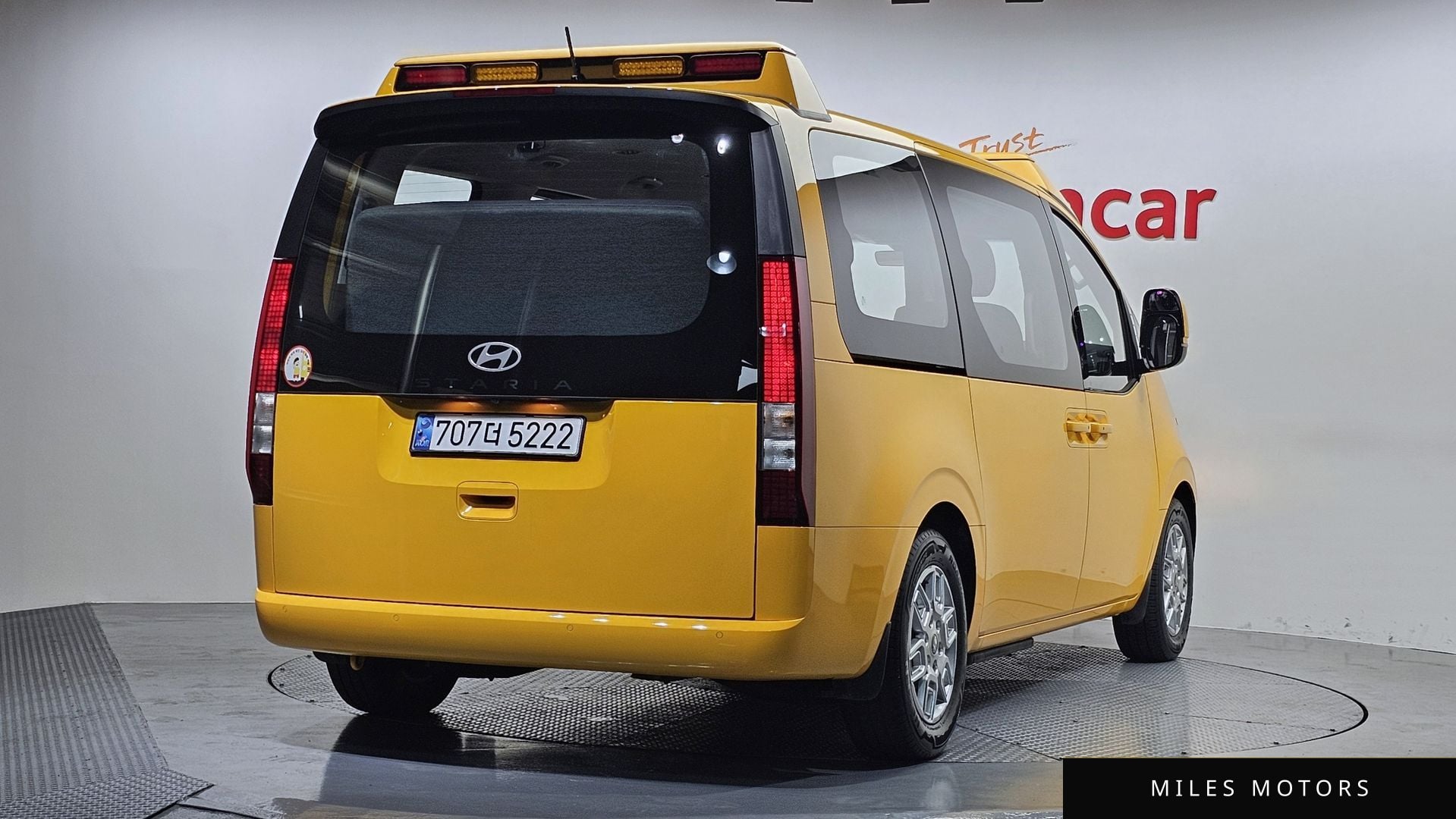 Hyundai Staria 2025 — миниатюра 2