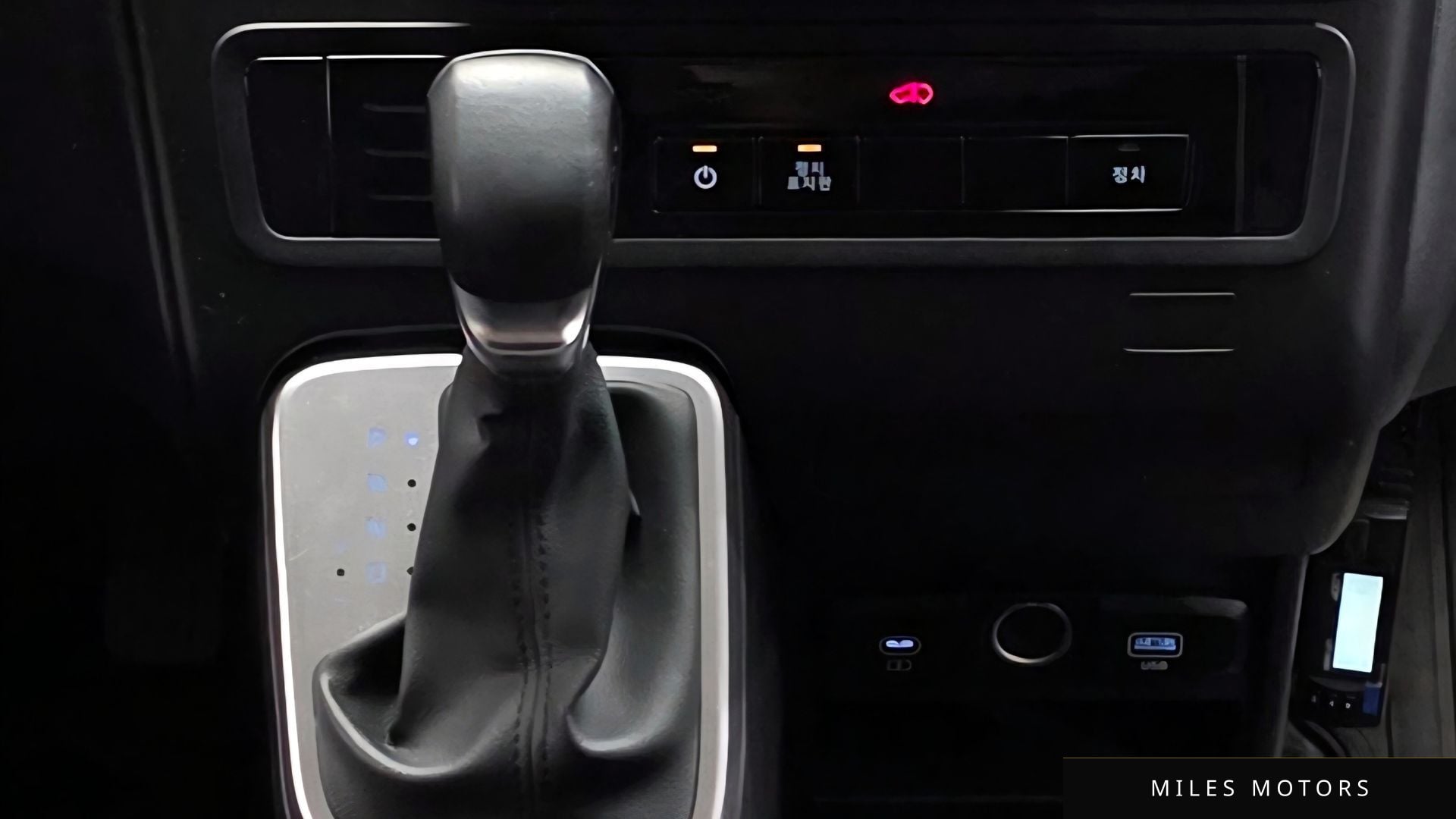 Hyundai Staria 2025 — миниатюра 12