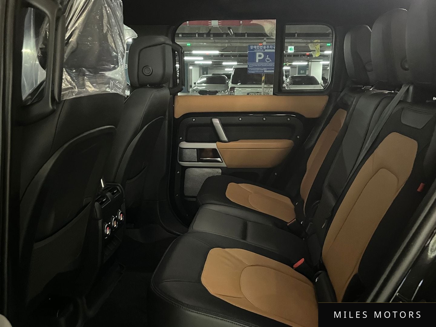 Land Rover Defender 2023 — миниатюра 8