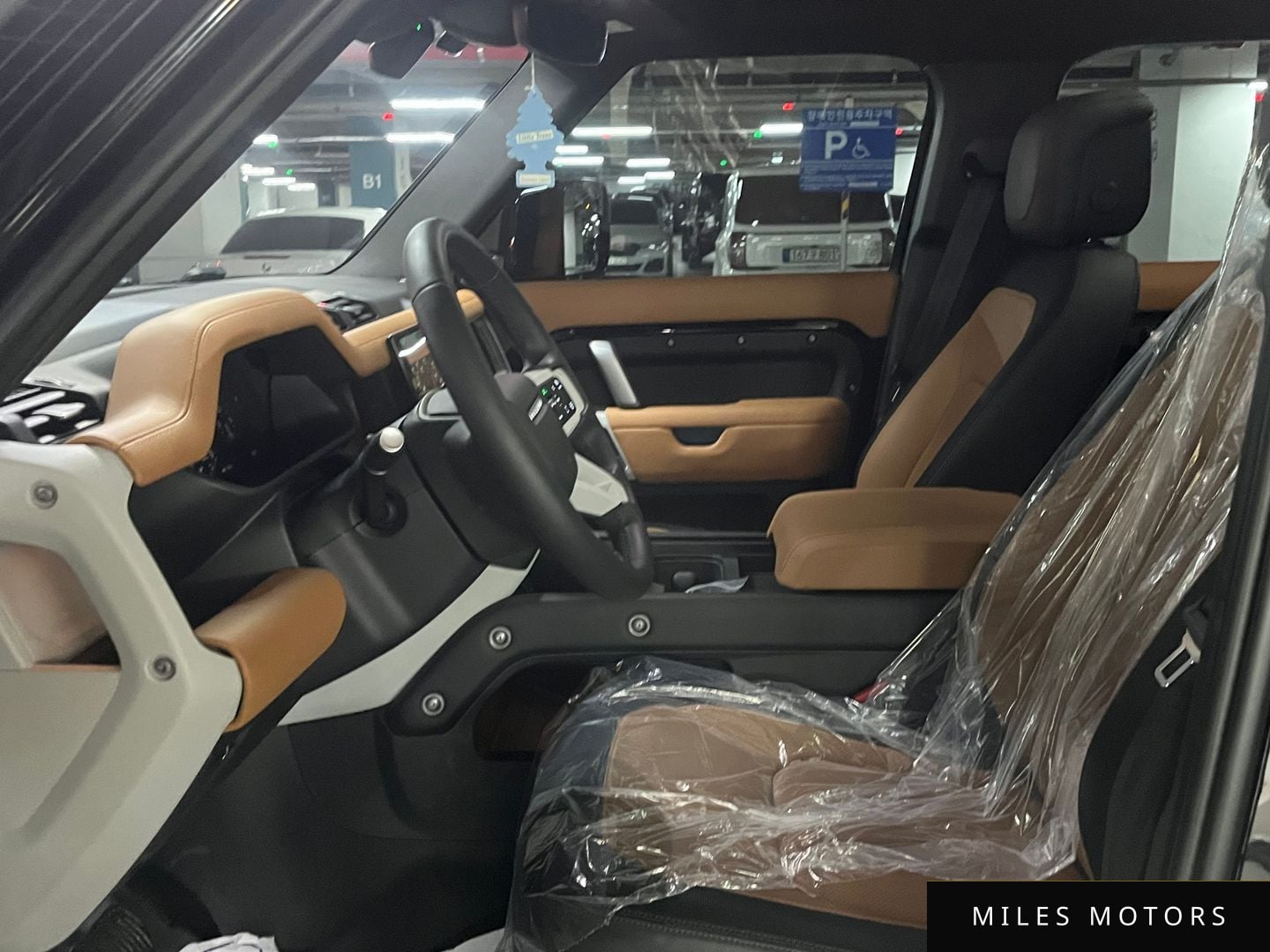 Land Rover Defender 2023 — миниатюра 11