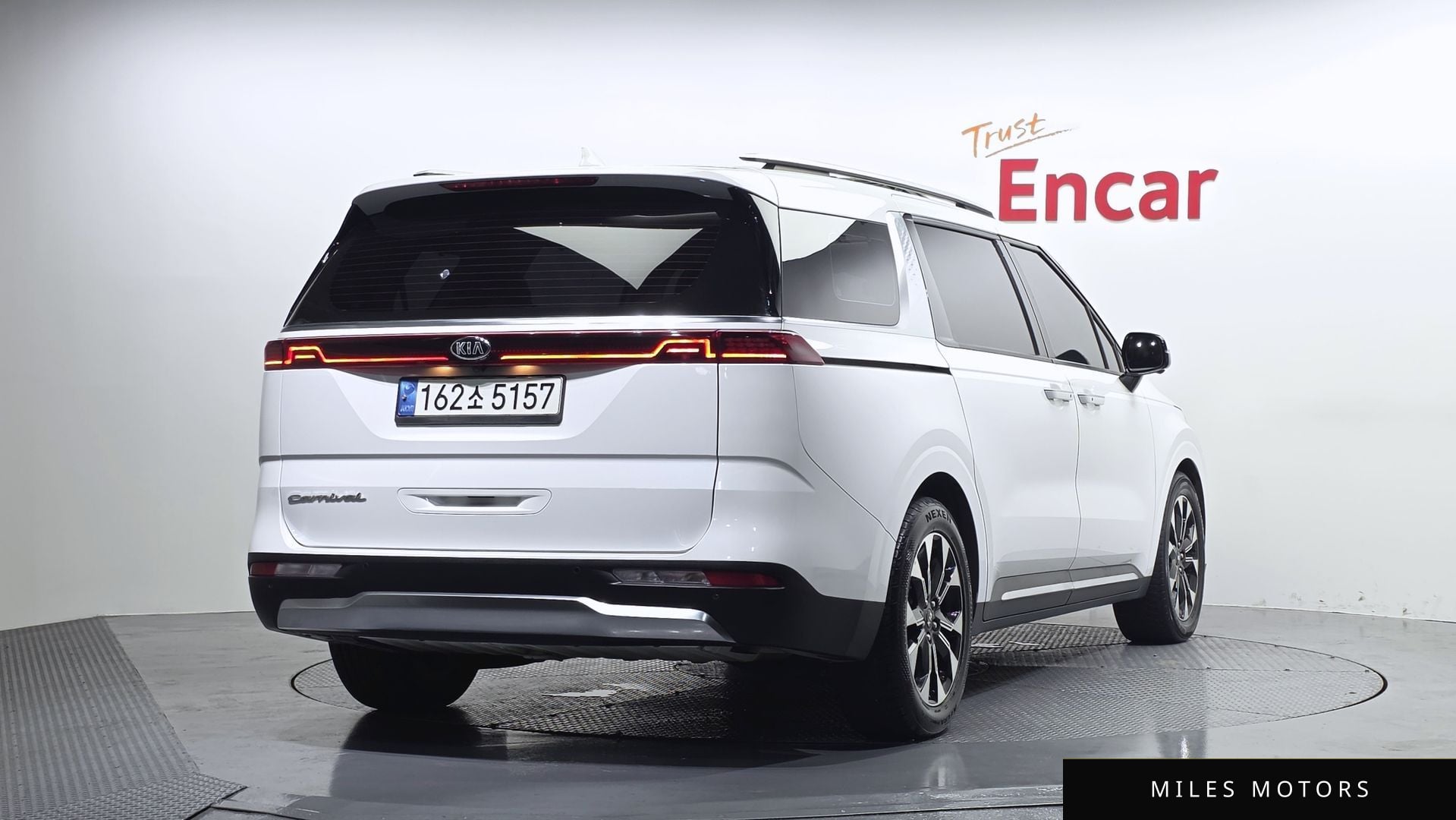 Kia Carnival 2021 — миниатюра 2
