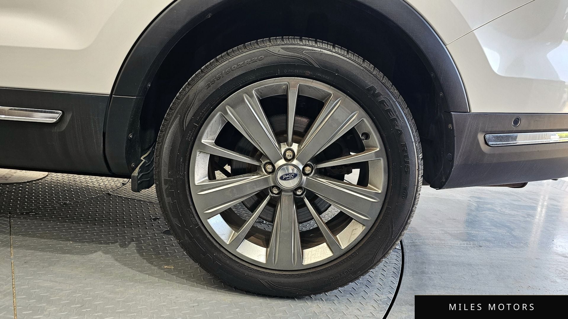 Ford Explorer 2019 — миниатюра 7