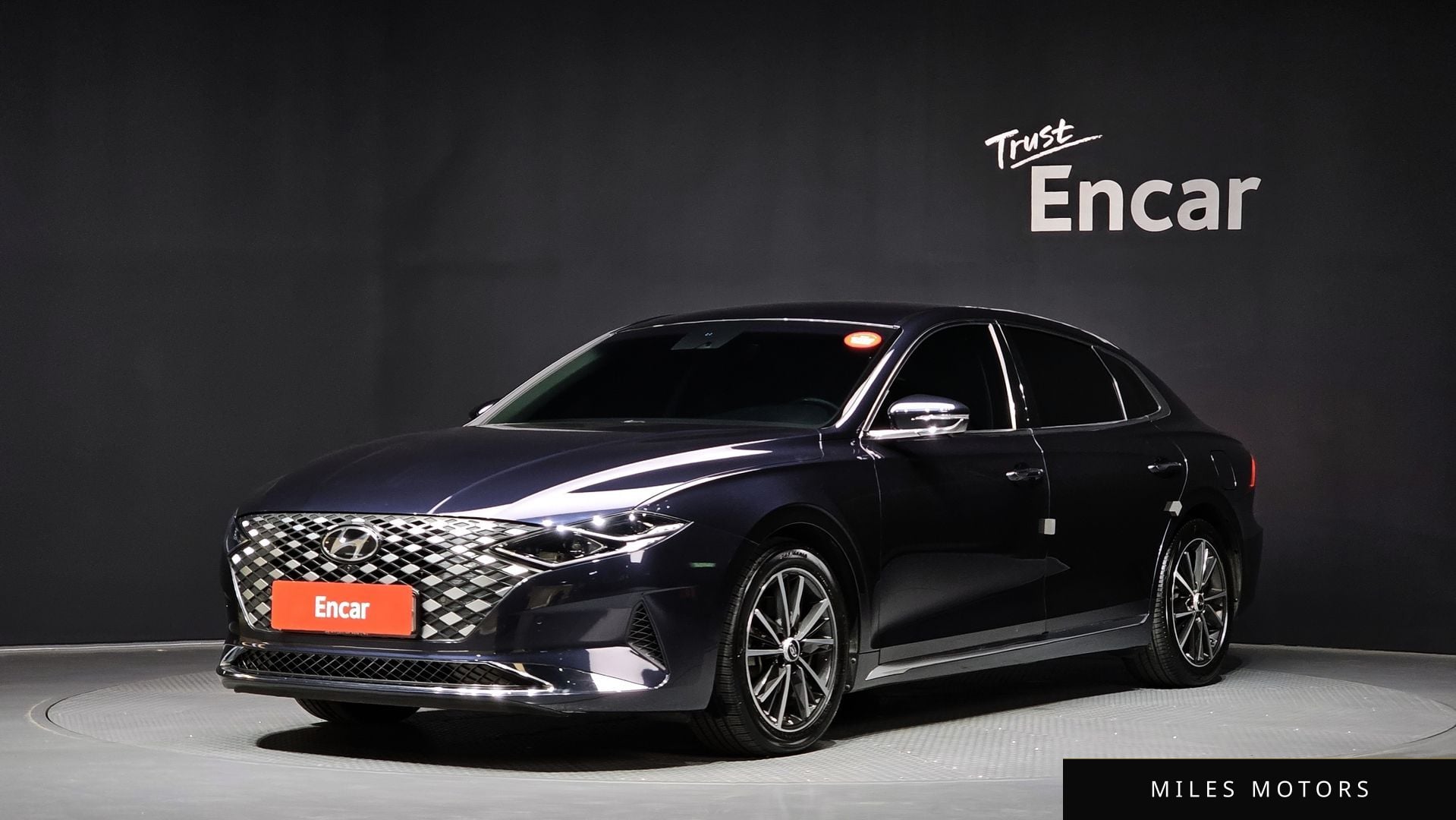 Hyundai Grandeur 2020 — фото 1 из 12