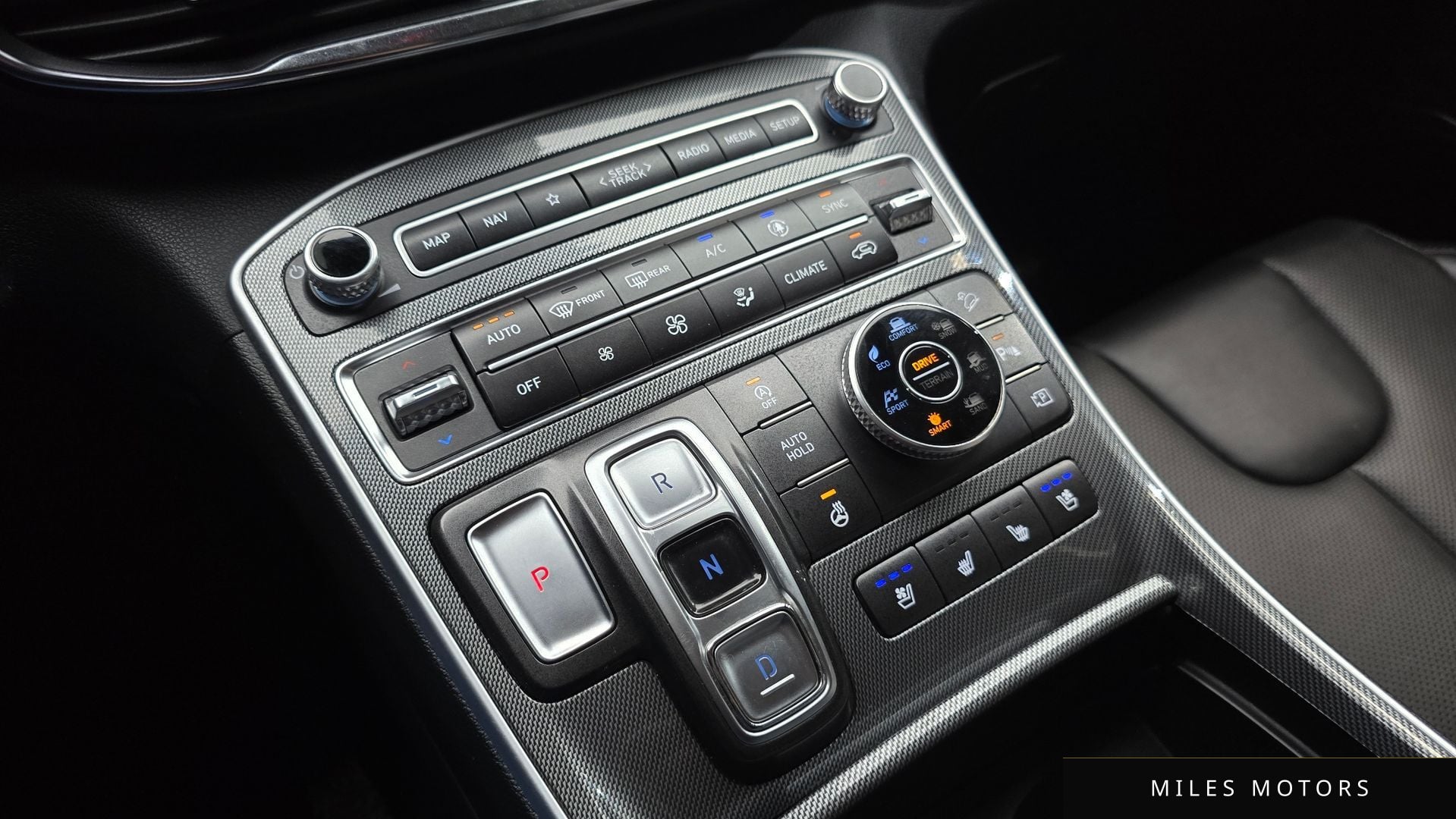 Hyundai Santafe 2022 — миниатюра 12