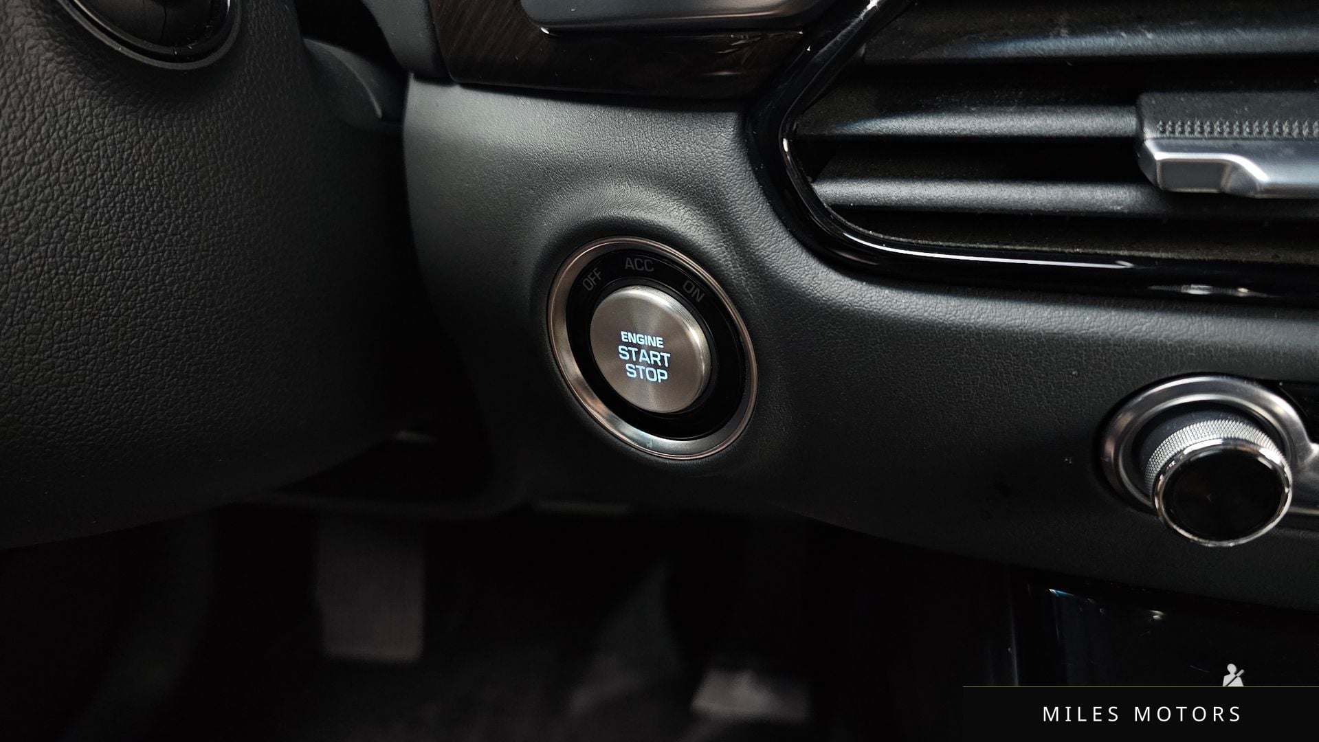 Genesis EQ900 2018 — миниатюра 5