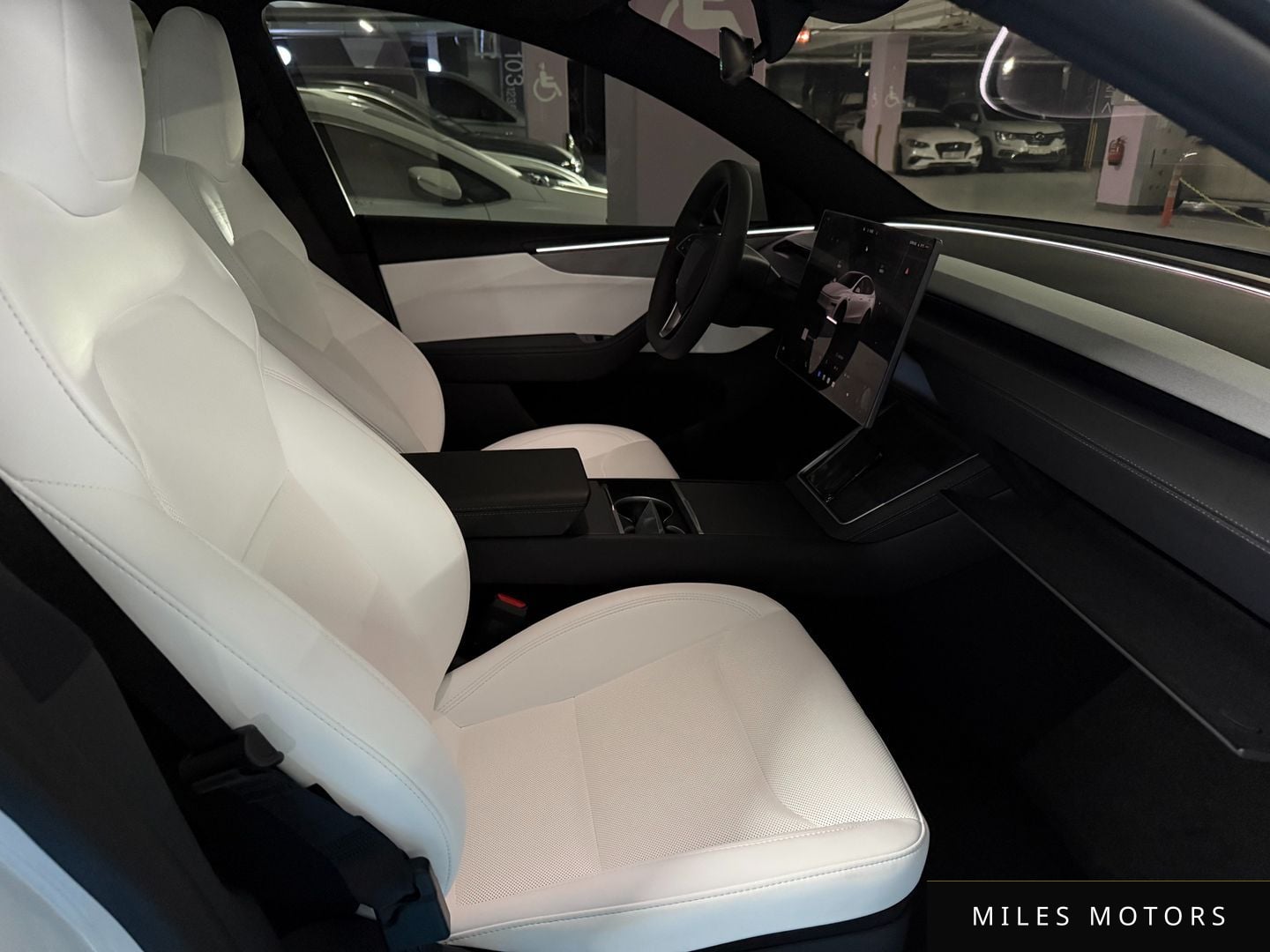Tesla Model Y 2026 — миниатюра 10