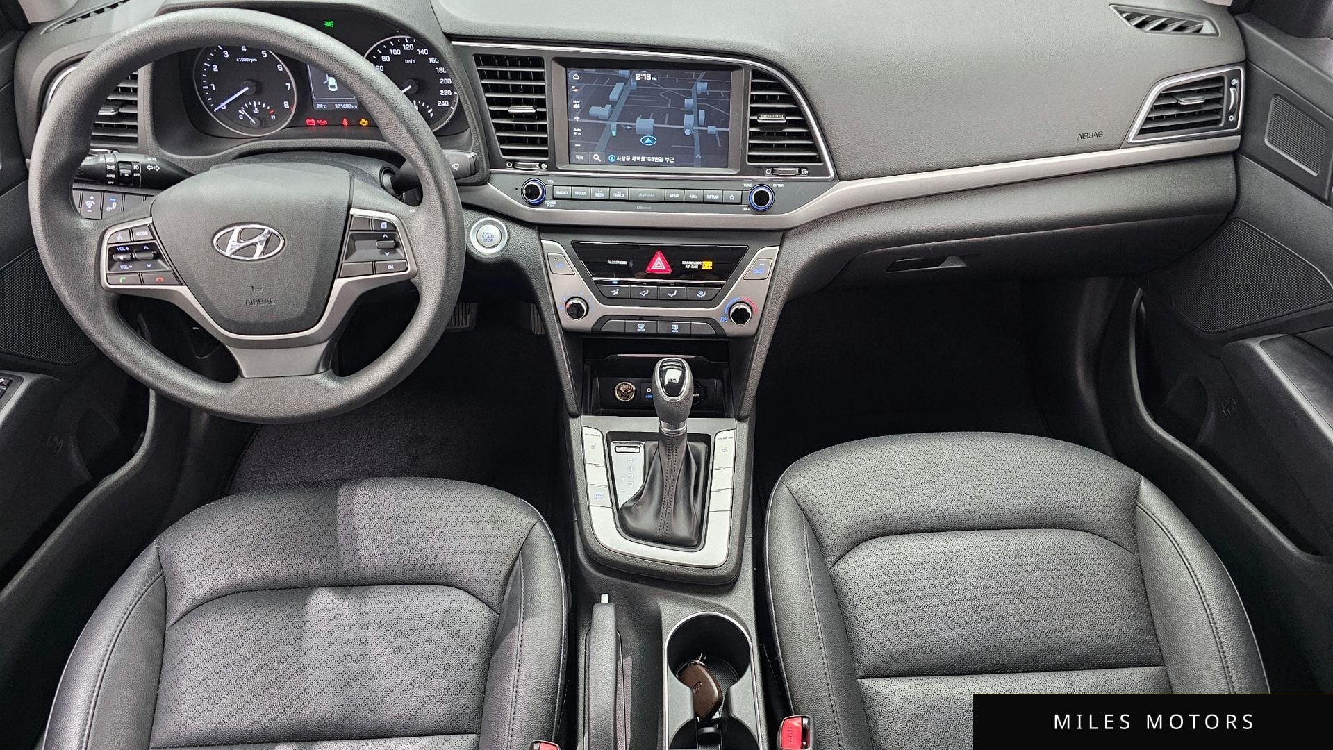 Hyundai AVANTE 2018 — миниатюра 10